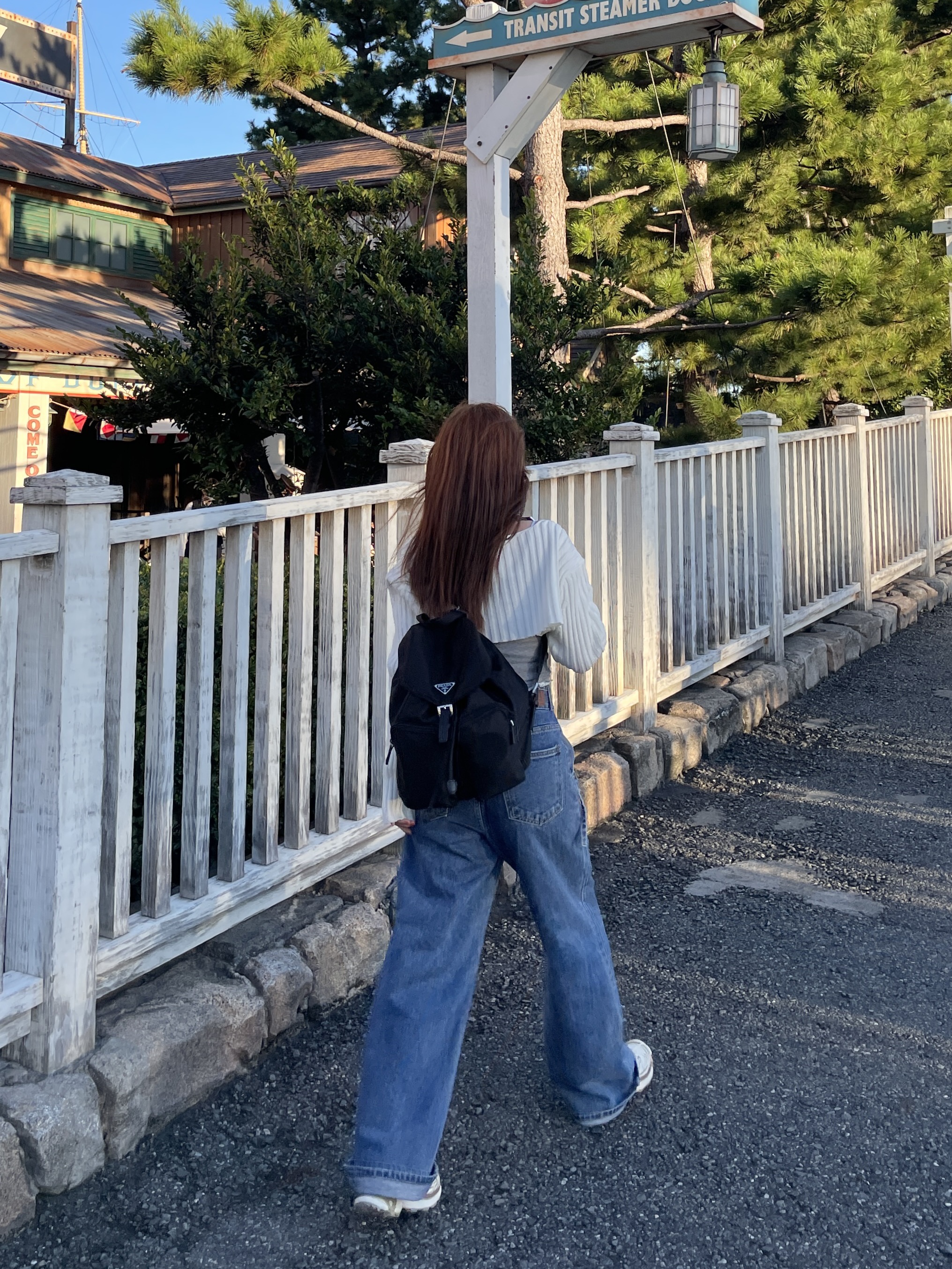 Salomon XT-6 Turtledove, Prada Re-Nylon Medium Backpack Black 착용 스타일 - 5