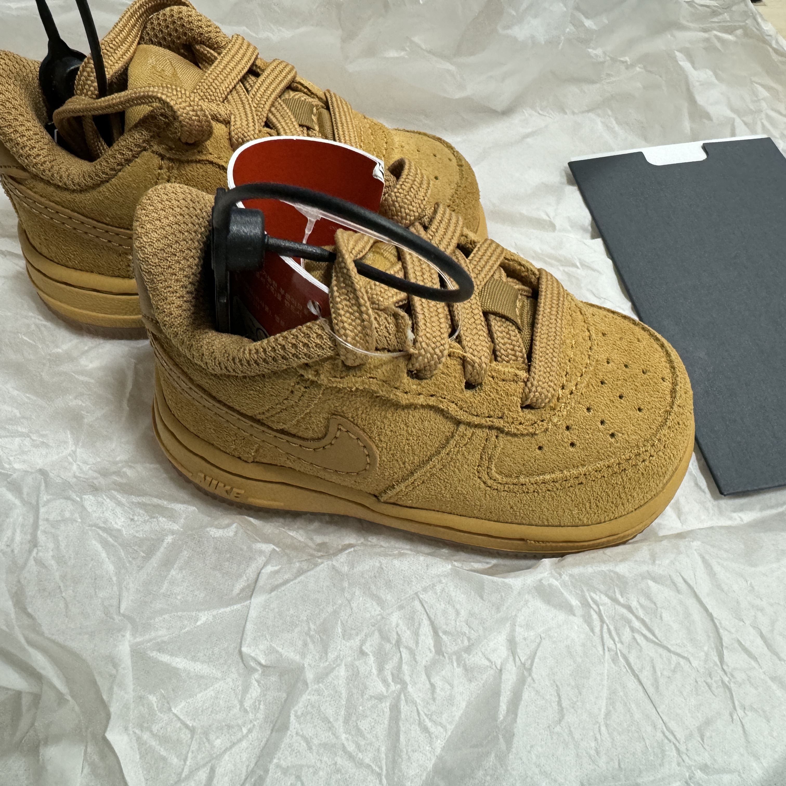 (TD) Nike Force 1 Low Wheat 착용 스타일