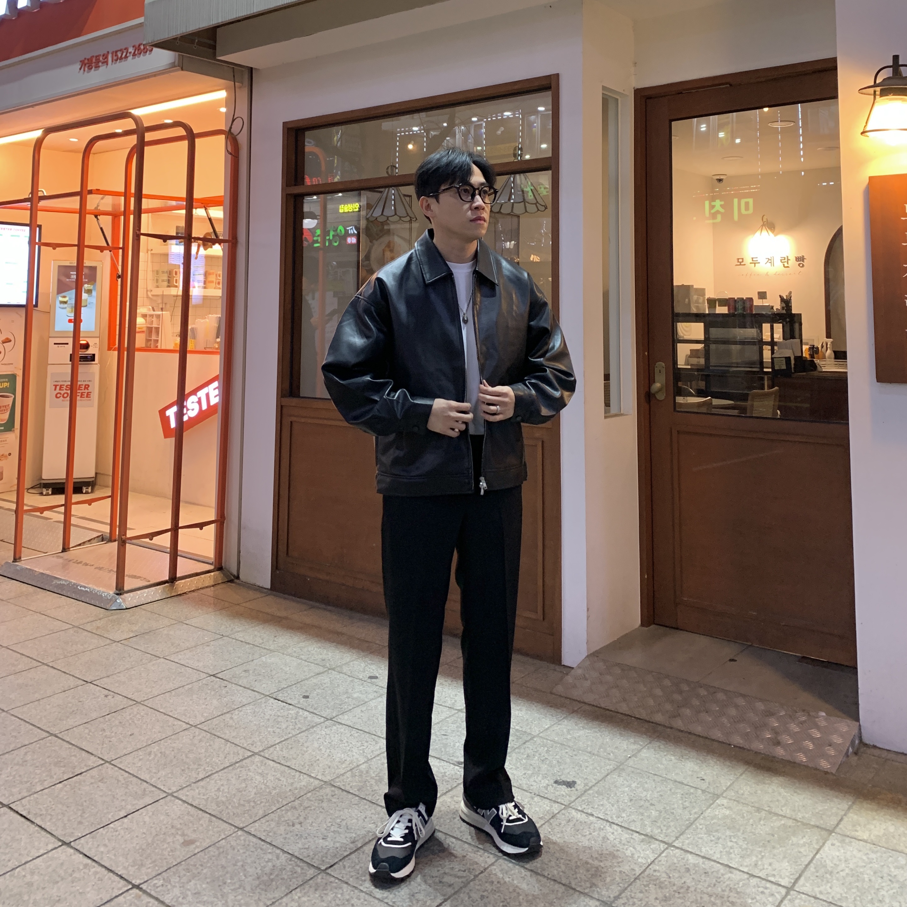 뉴발란스 574 레거시 블랙 착용 스타일 - 1