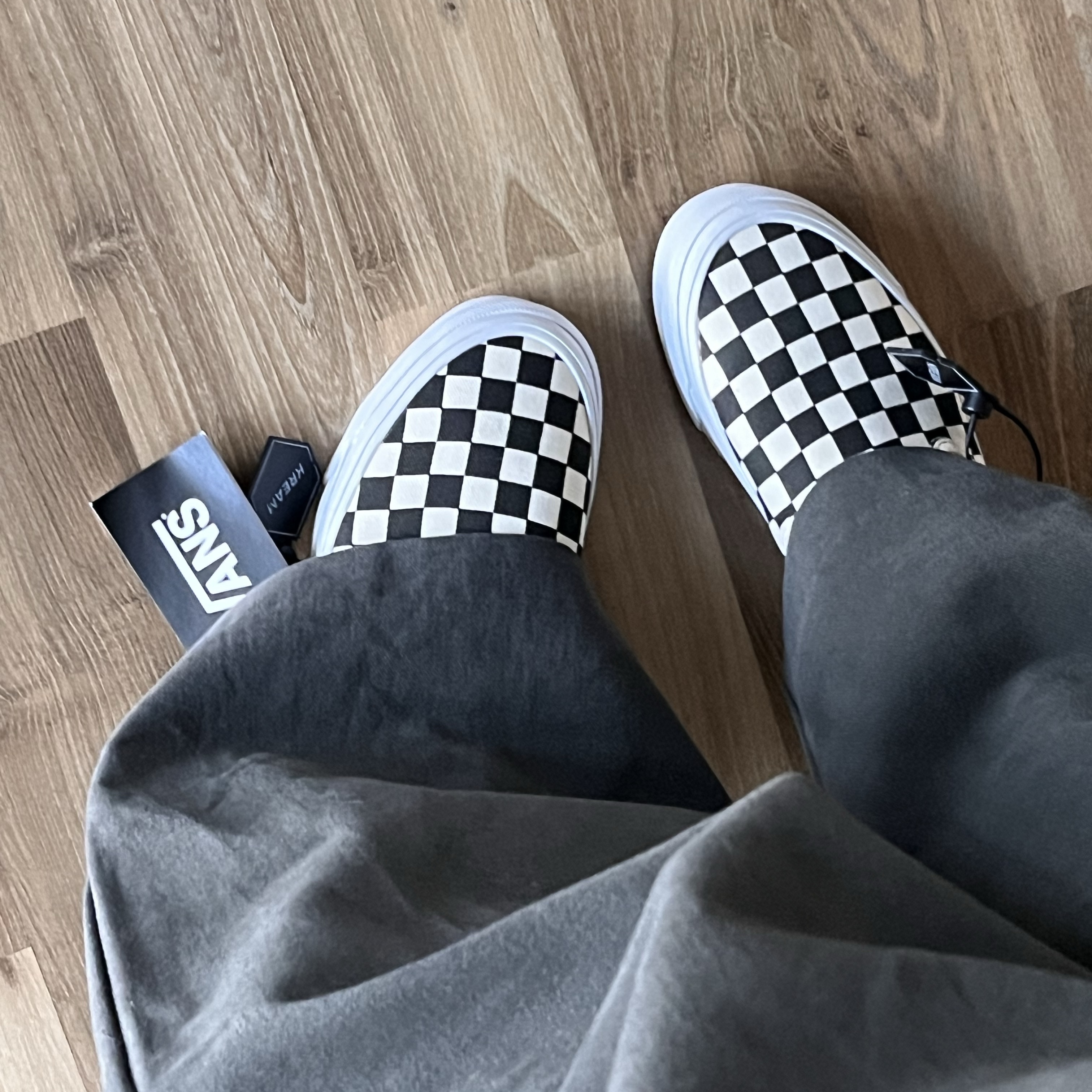 Vans Vault OG Classic Slip-On Checkerboard 착용 스타일