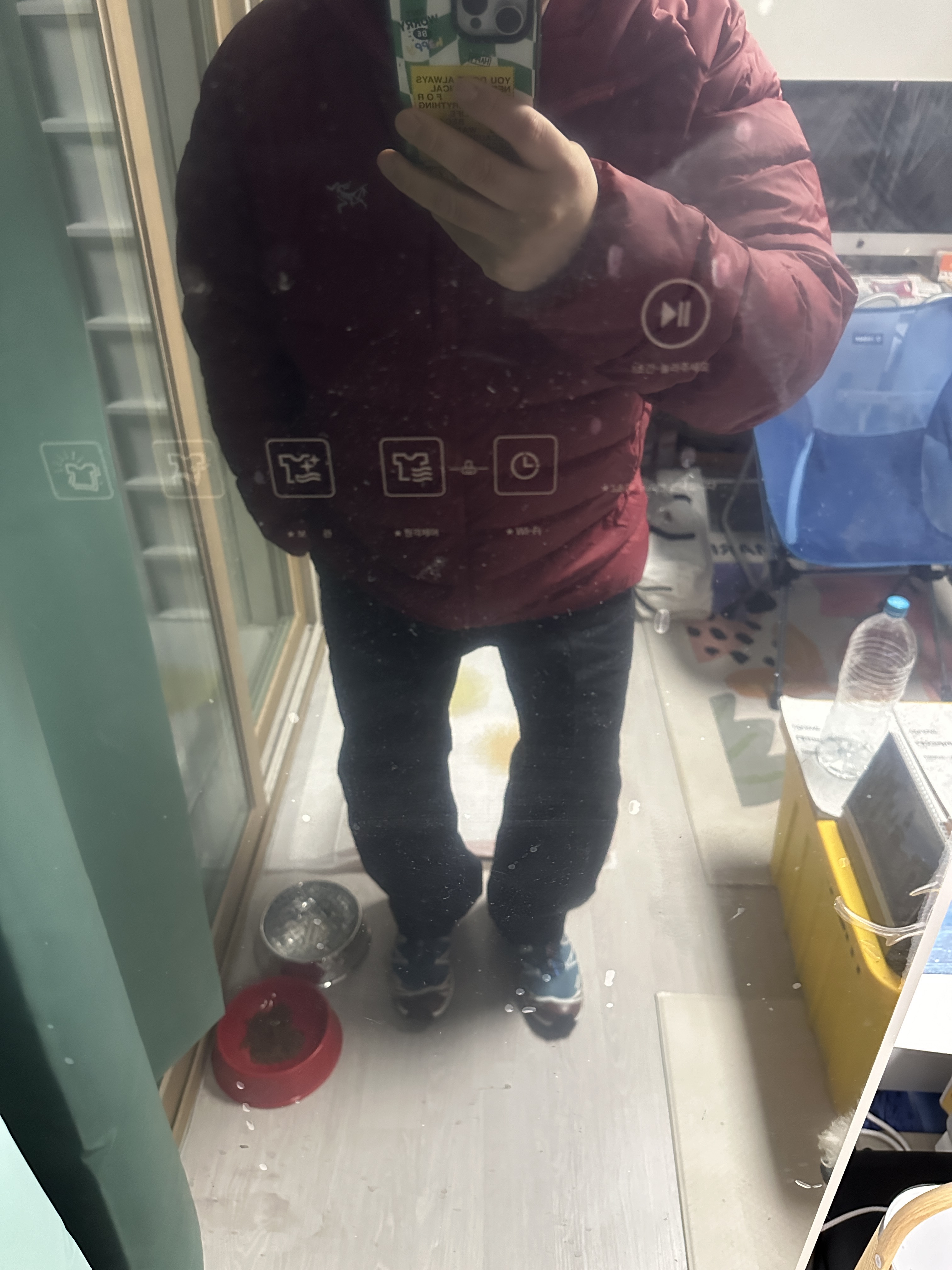 Arc'teryx Thorium Hoody Bordeaux, Salomon XT-6 Aegean Blue Tortoise Shell 착용 스타일