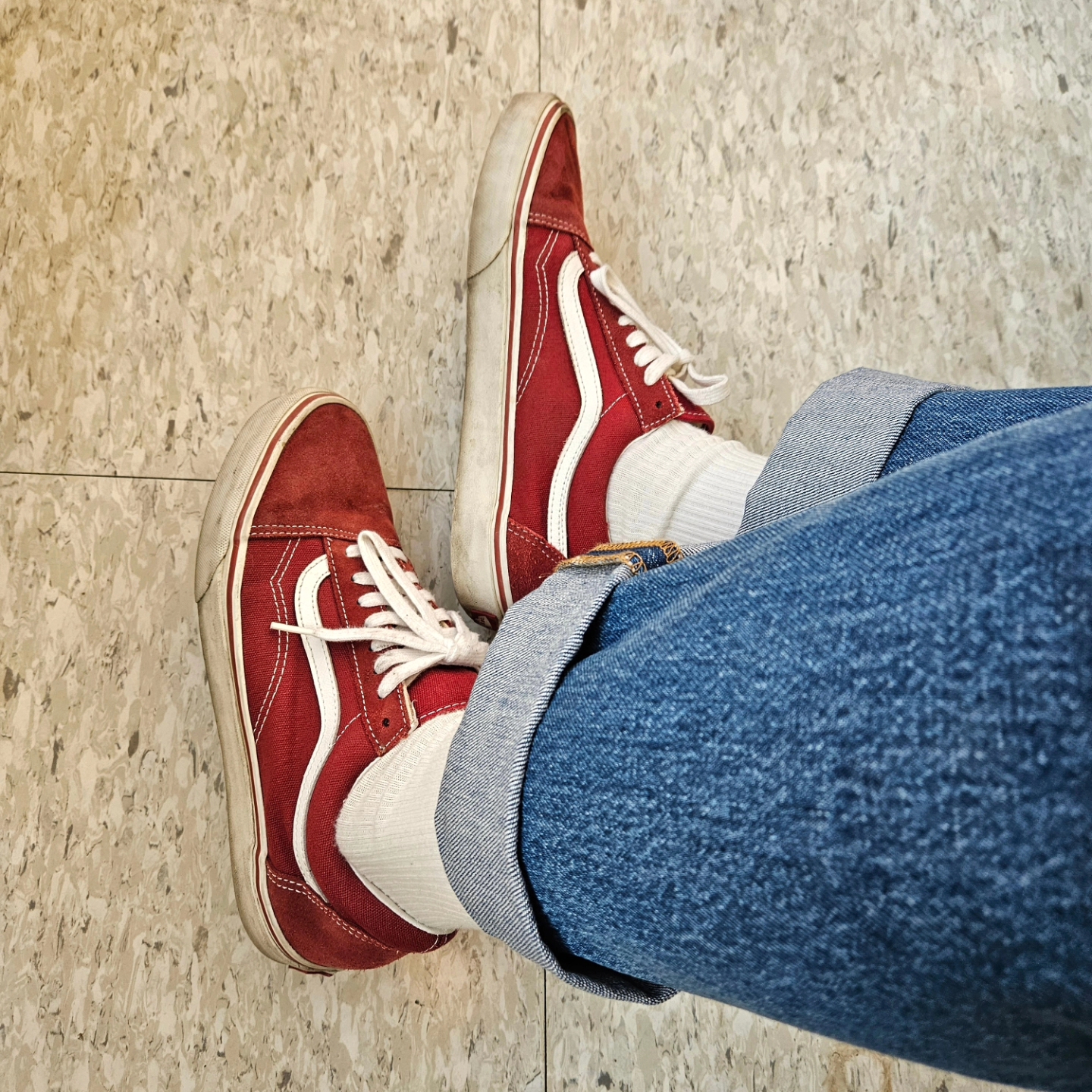 Vans Old Skool Brick Red, Rolex Submariner 41mm 124060 Black Oyster 착용 스타일 - 8