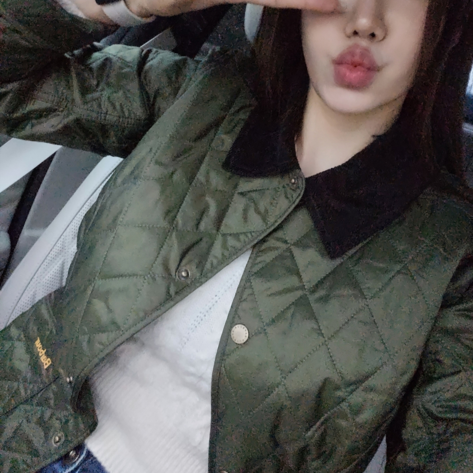 (W) Barbour Annandale Quilted Jacket Olive 착용 스타일