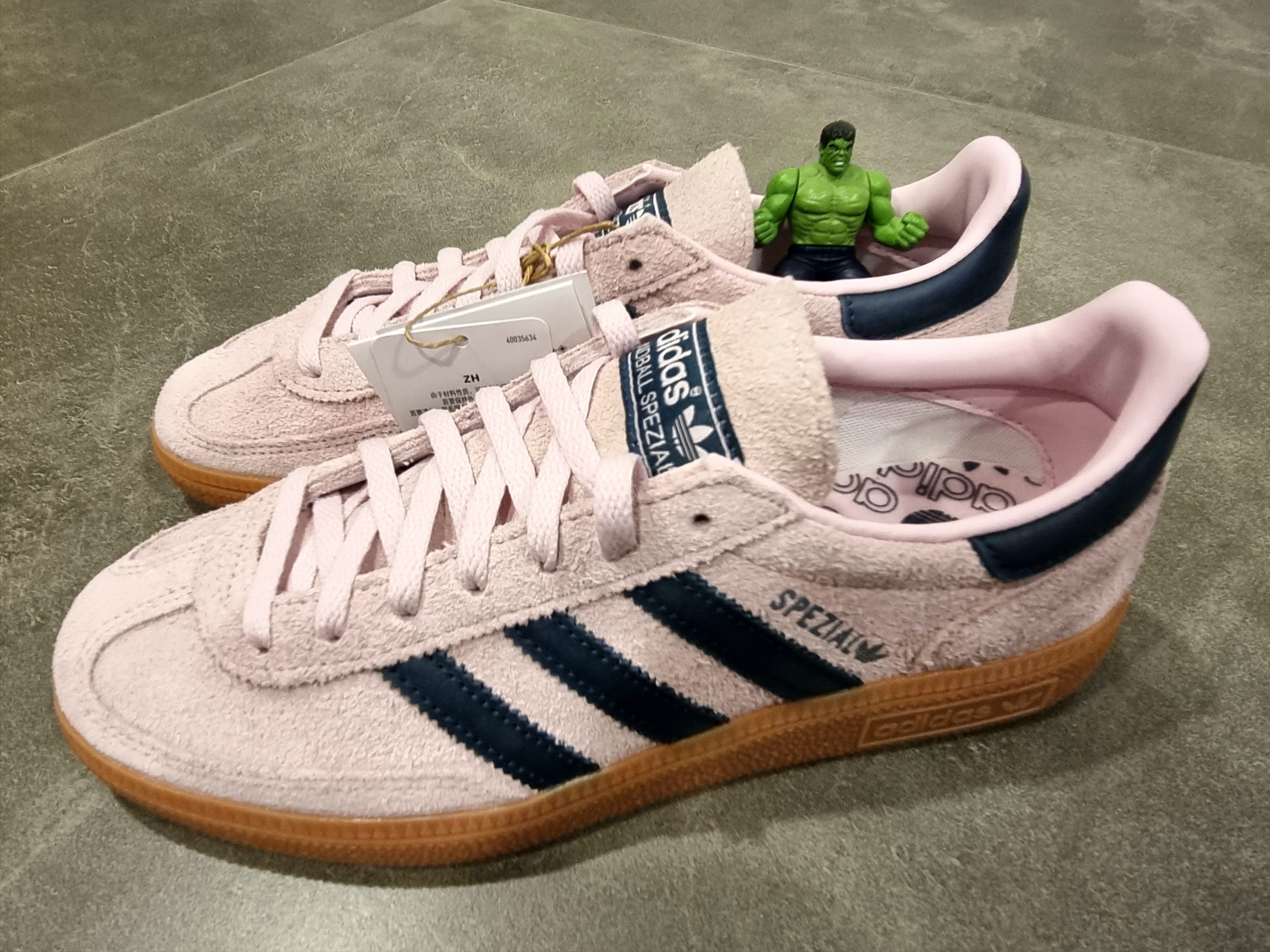 (W) Adidas Spezial Handball Clear Pink 착용 스타일 - 1