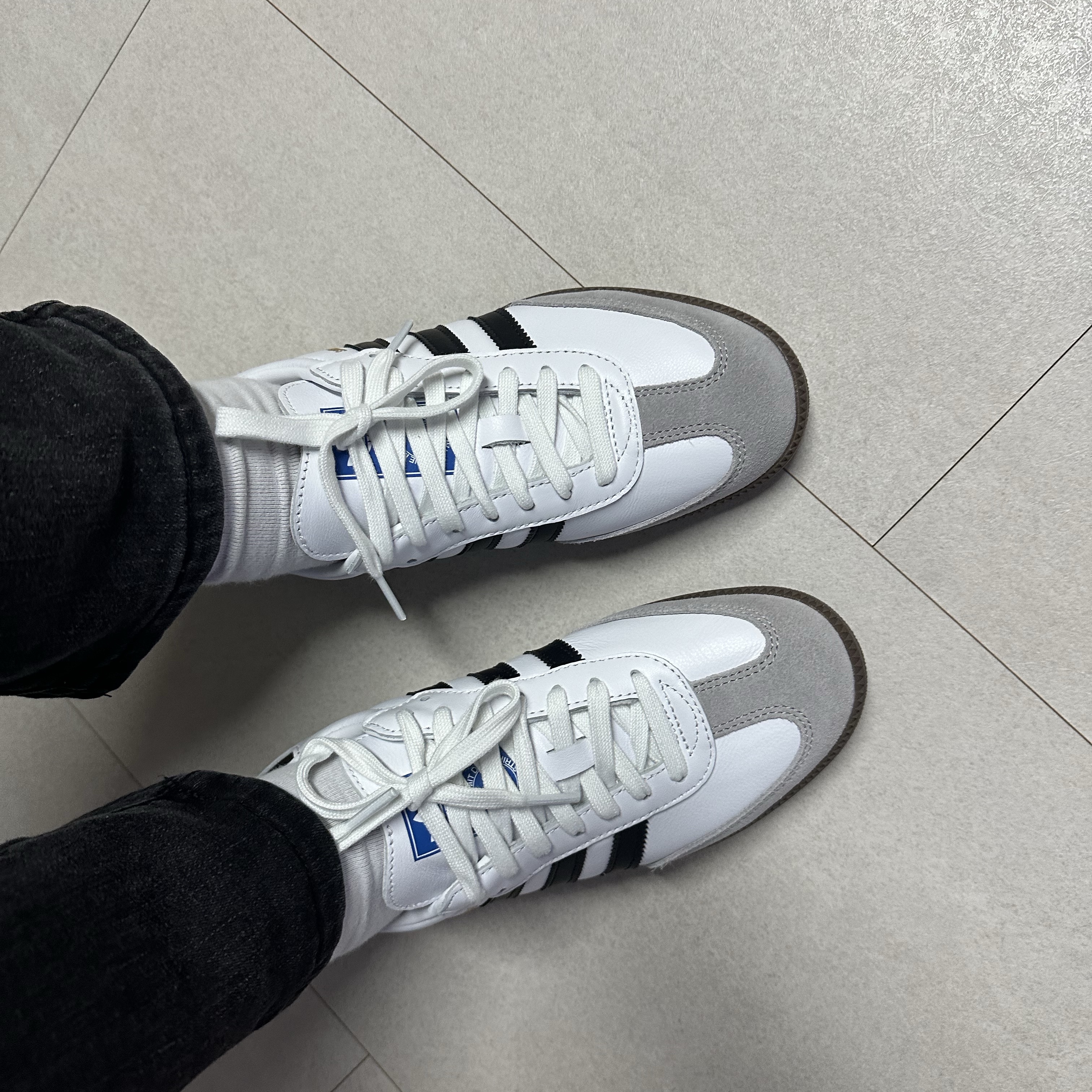 Adidas Samba OG Cloud White 착용 스타일