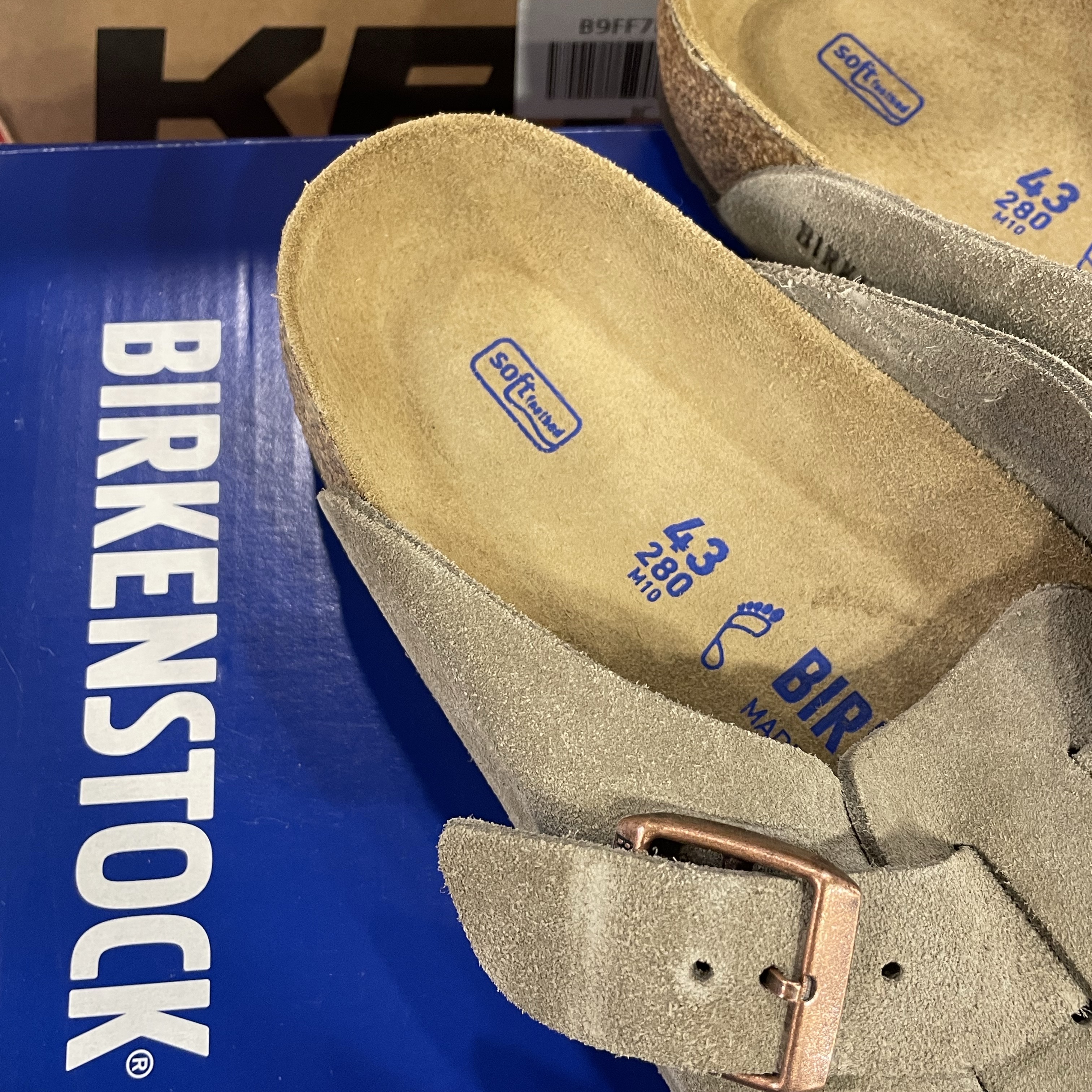 Birkenstock Boston Soft Footbed Taupe - Regular 착용 스타일