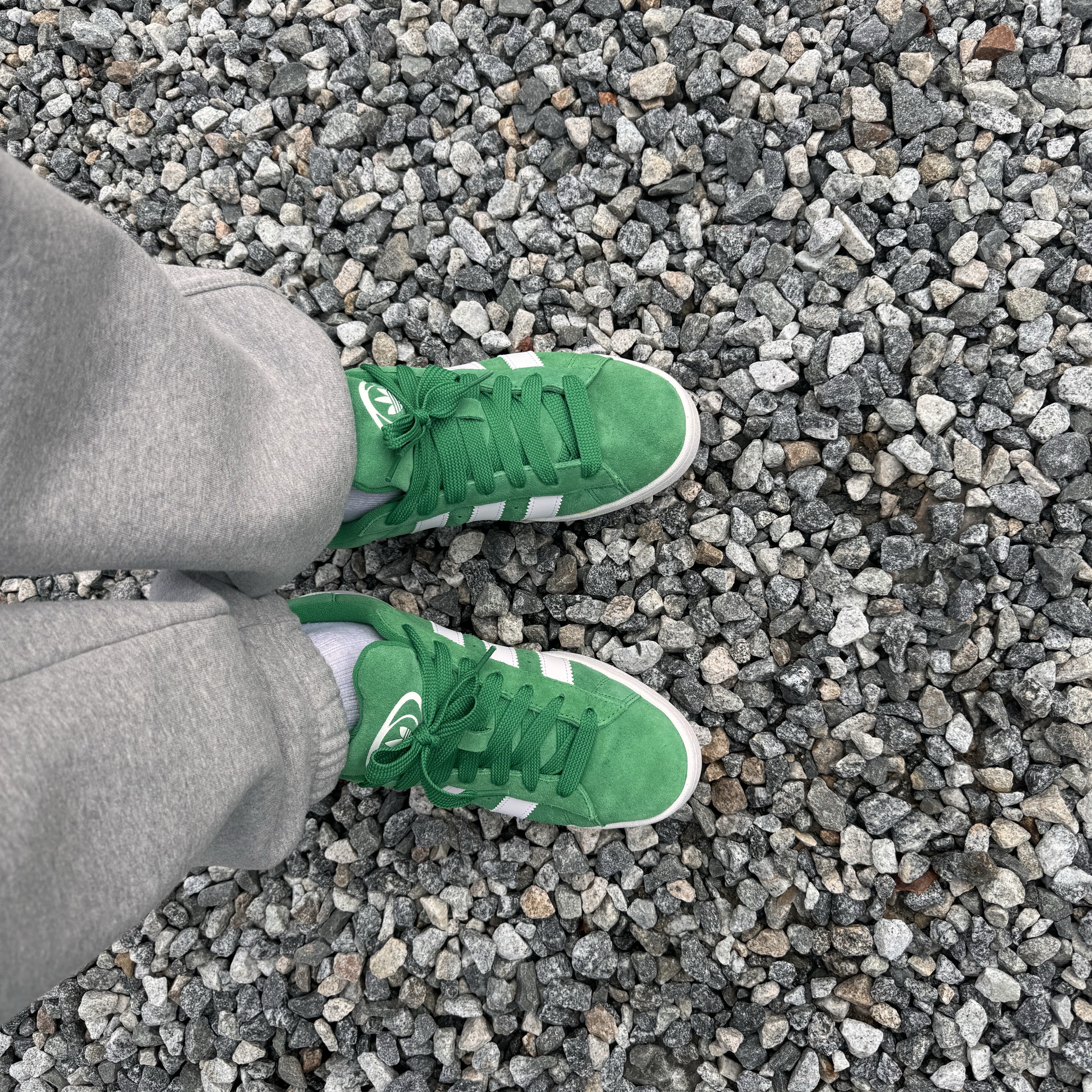 (W) Adidas Campus 00s Green Cloud White 착용 스타일
