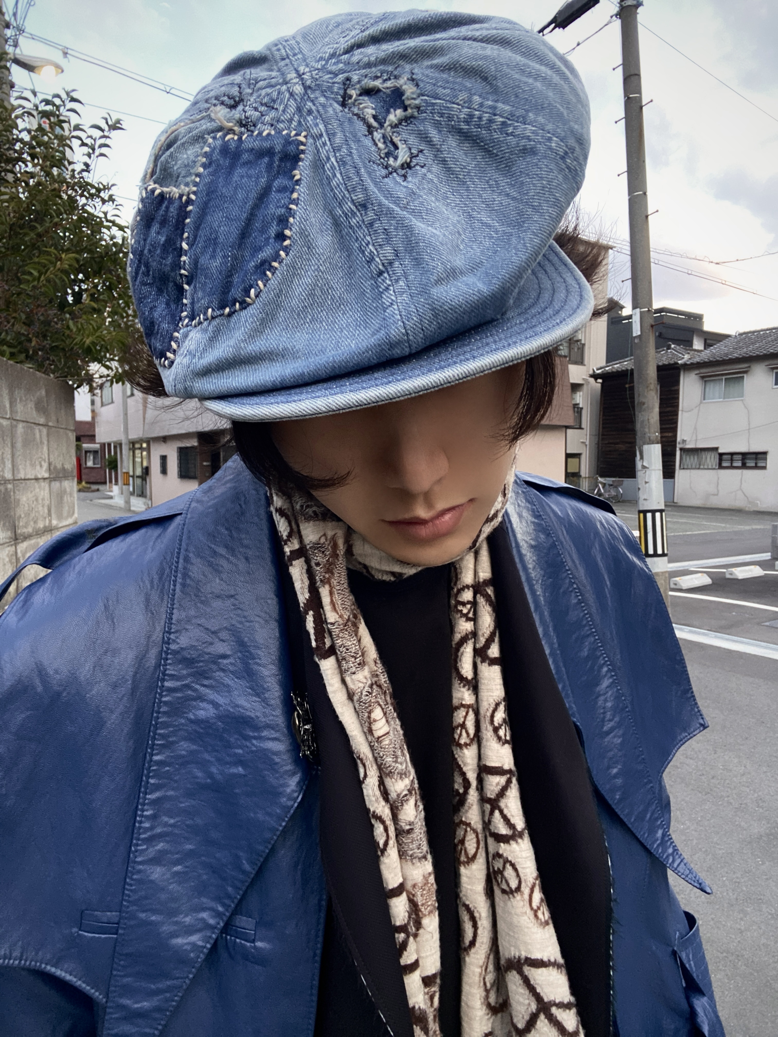 Kapital 12.5 oz. Denim Bird Hat Indigo, Kapital Full Length Wool Peace Mark Happy Muffler Beige 착용 스타일 - 2