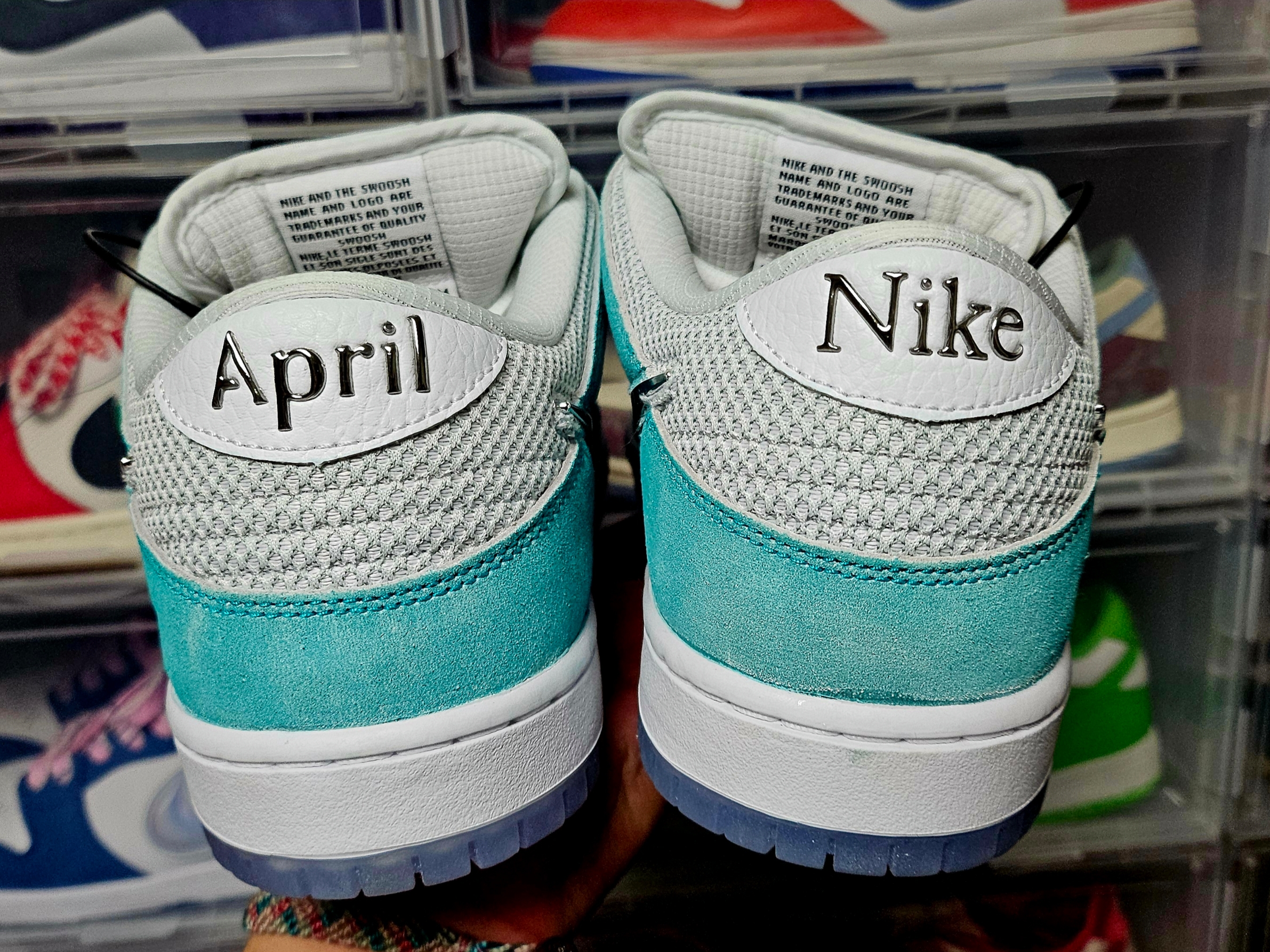 Nike x April Skateboards SB Dunk Low Pro QS Racer Blue Metallic Silver 착용 스타일 - 6
