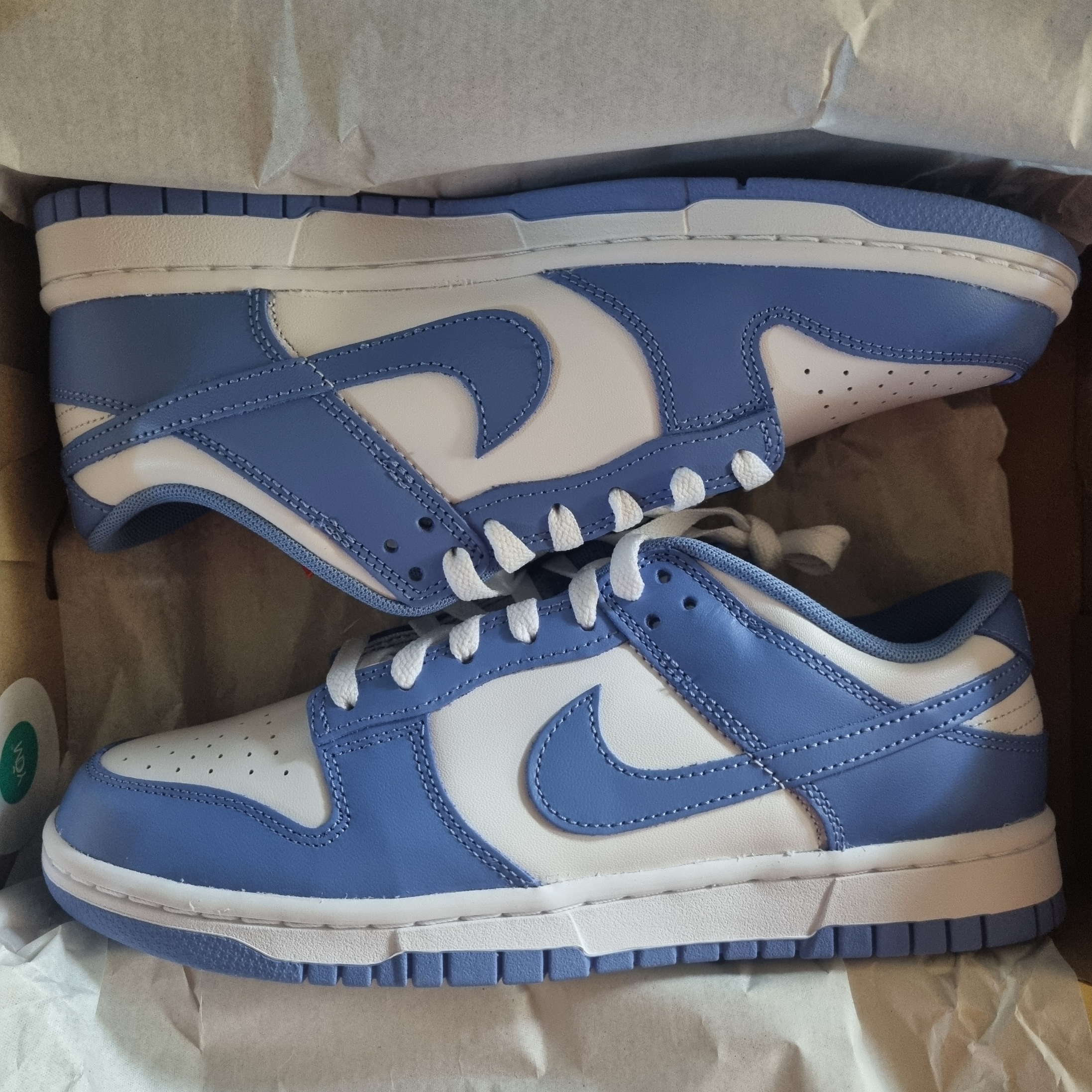 Nike Dunk Low Retro White Polar Blue 착용 스타일
