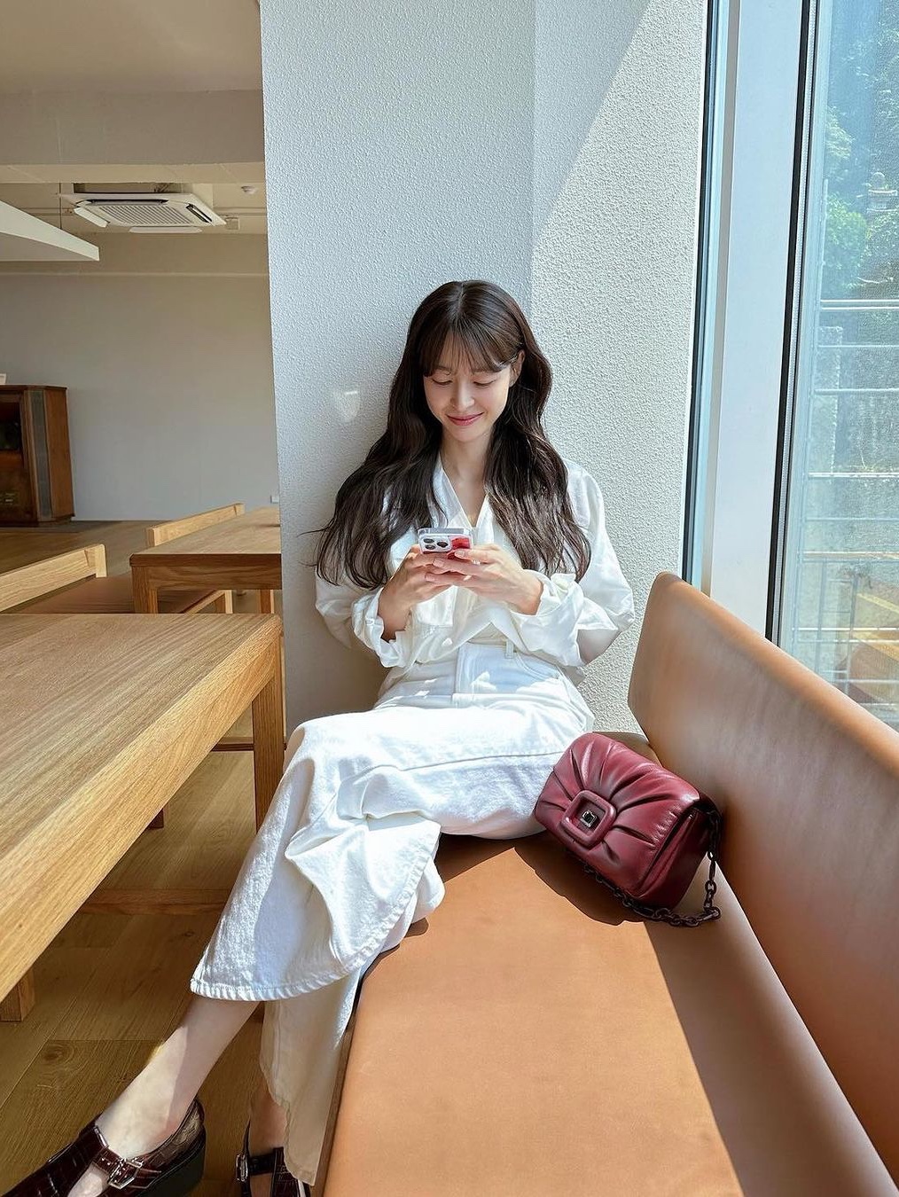 Thevinylhouse Padded Parachute Pants Cream, Millo Women Maxi Parachute Cargo Pants White 착용 스타일 - 6