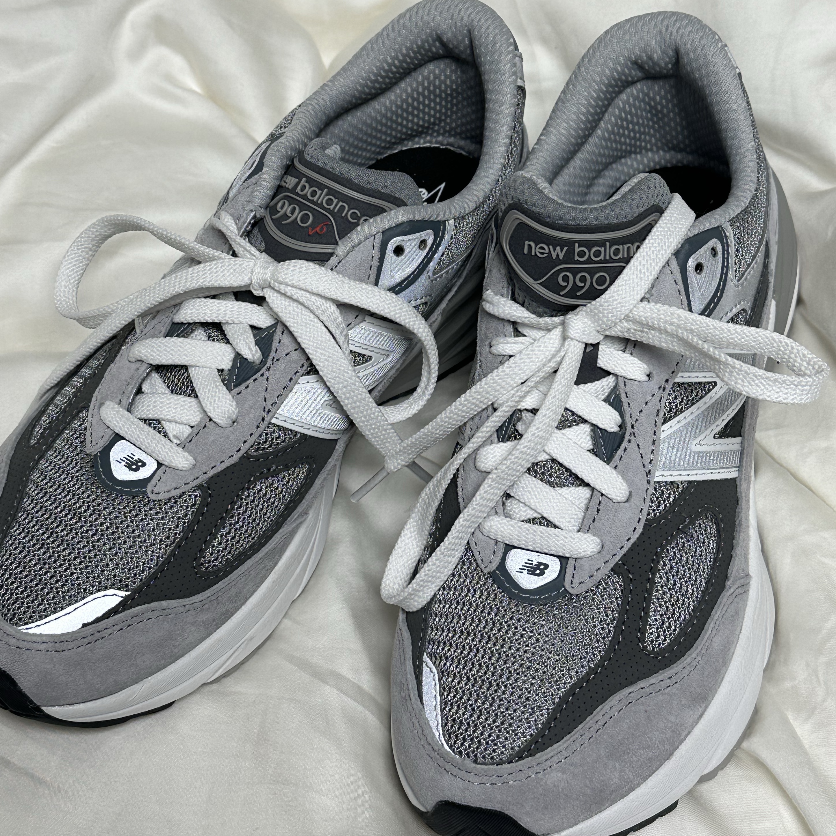 New Balance 990v6 Made in USA Grey - D Standard, (W) New Balance 990v6 Made in USA Grey - B Standard 착용 스타일 - 1