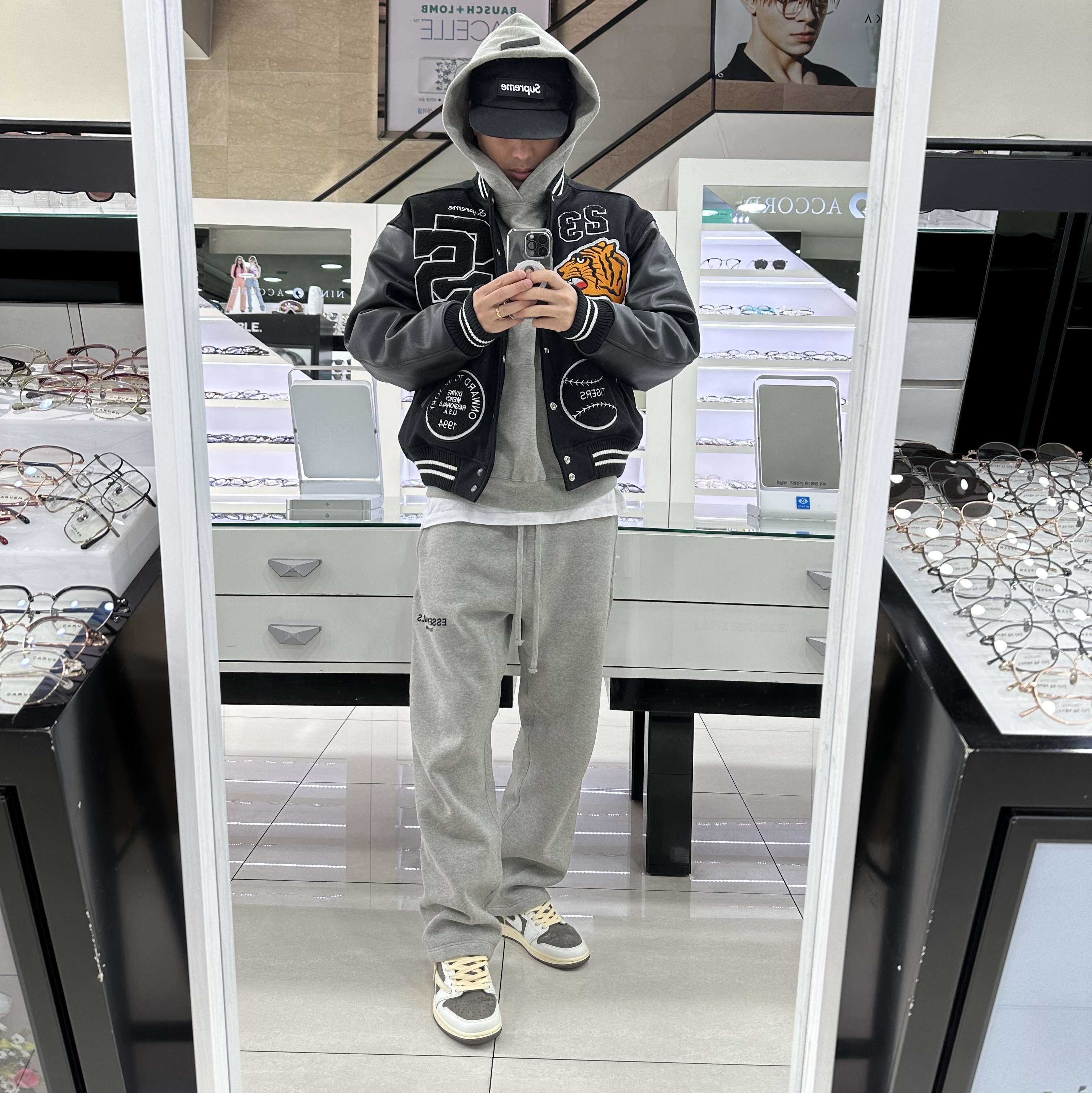 Supreme Waxed Cotton Camp Cap Black - 23FW, Essentials The Core Collection Hoodie Dark Oatmeal 착용 스타일