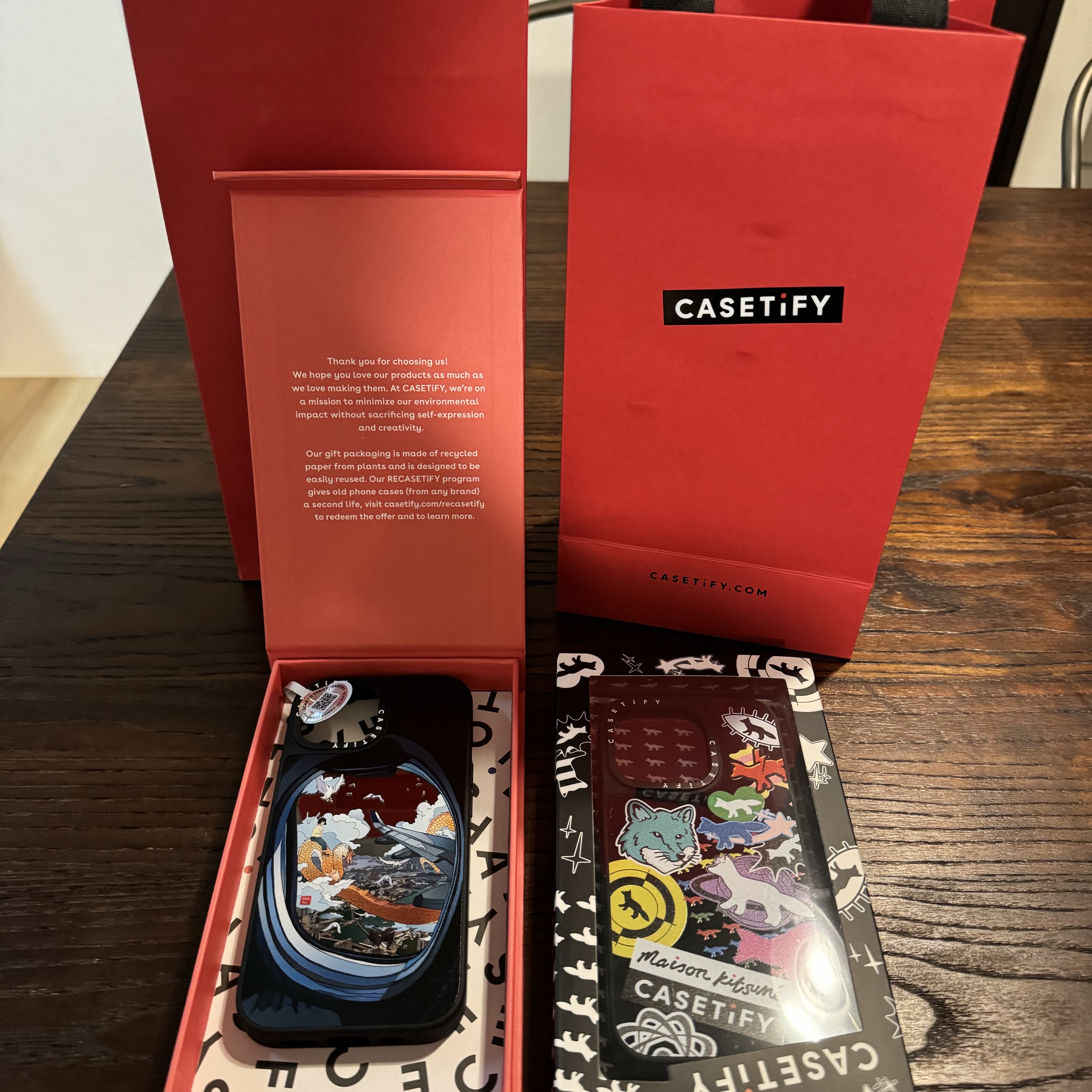 Casetify x Maison Kitsune iPhone Stickers Magsafe Mirror Case Black 착용 스타일 - 1