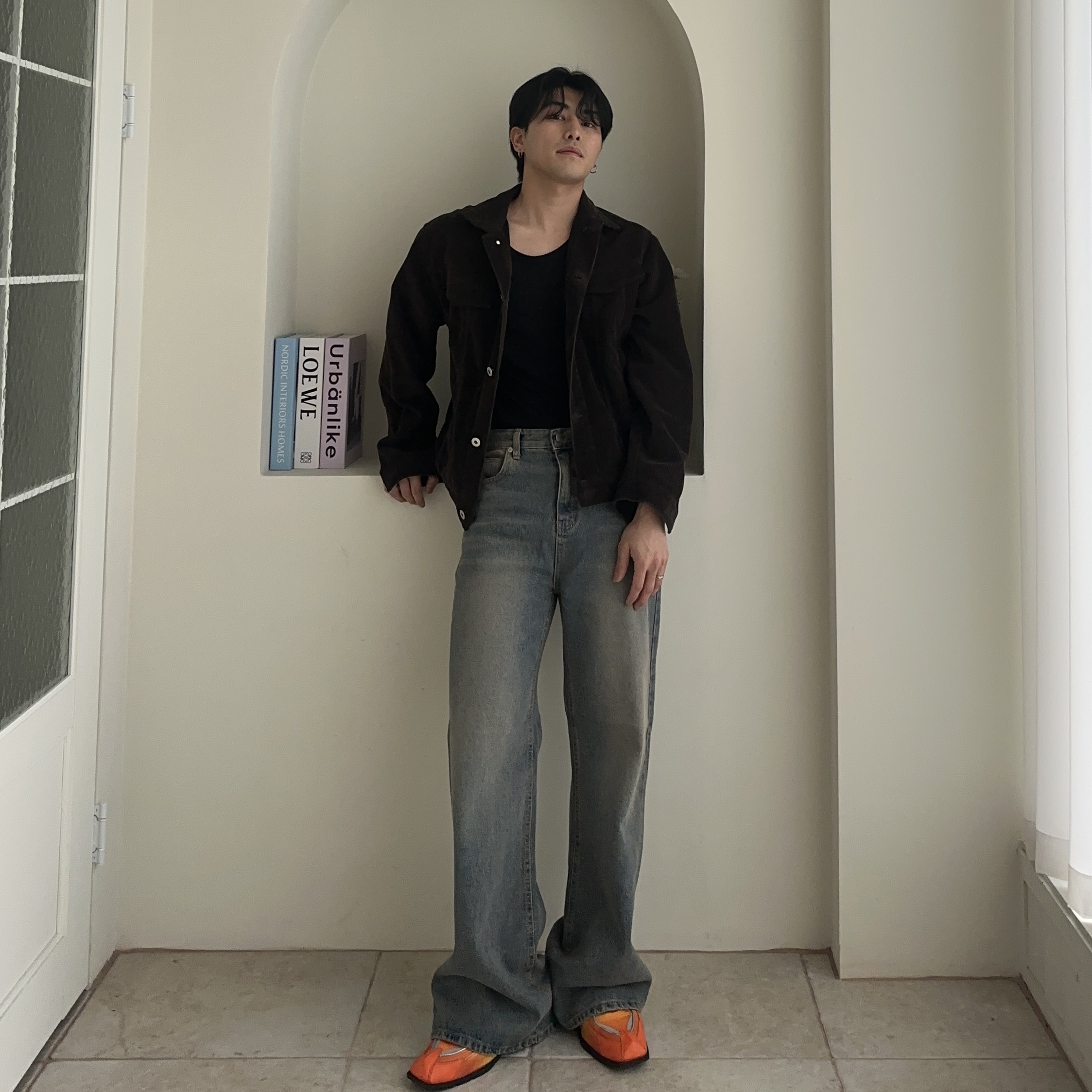 Nike x Martine Rose Shox MR4 Safety Orange 착용 스타일 - 1