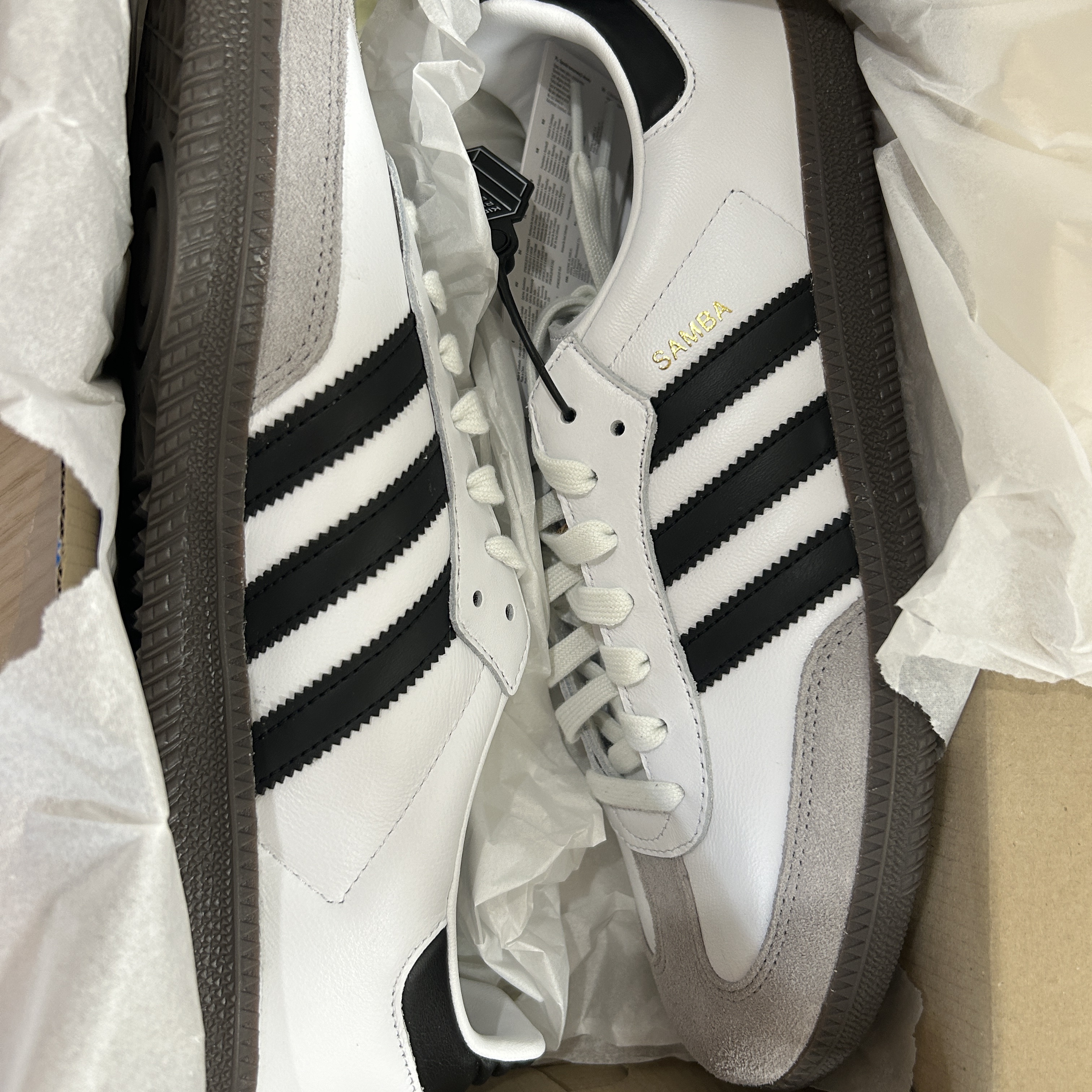 Adidas Samba OG Cloud White 착용 스타일 - 1