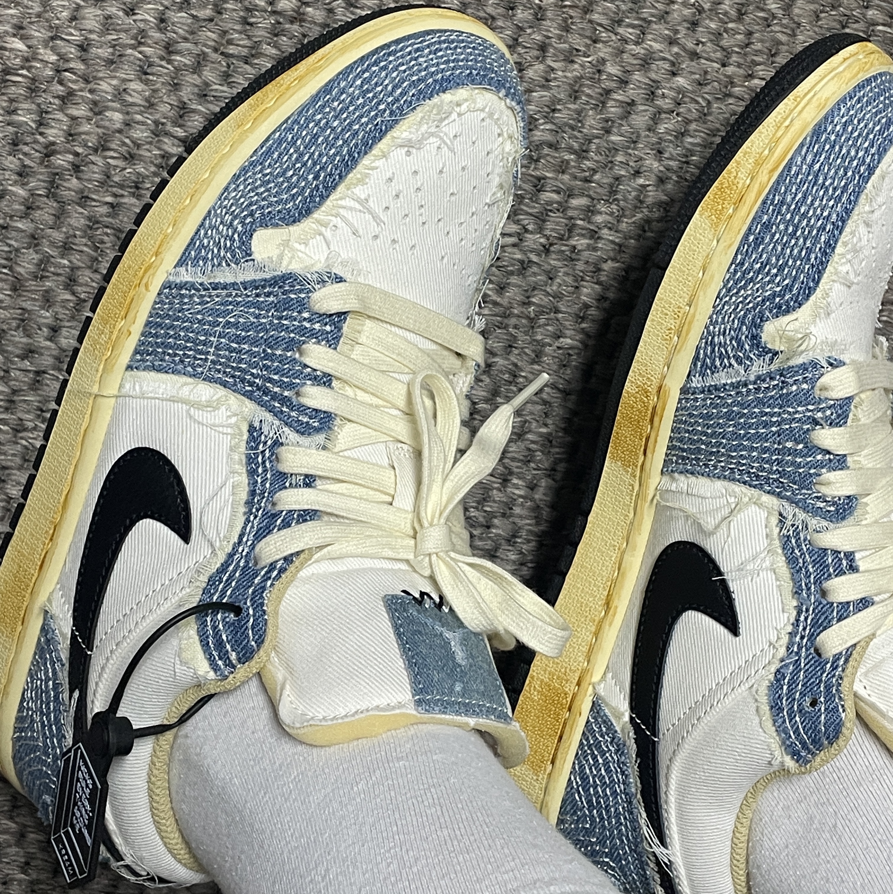 Jordan 1 Low World Make Japan 착용 스타일 - 2