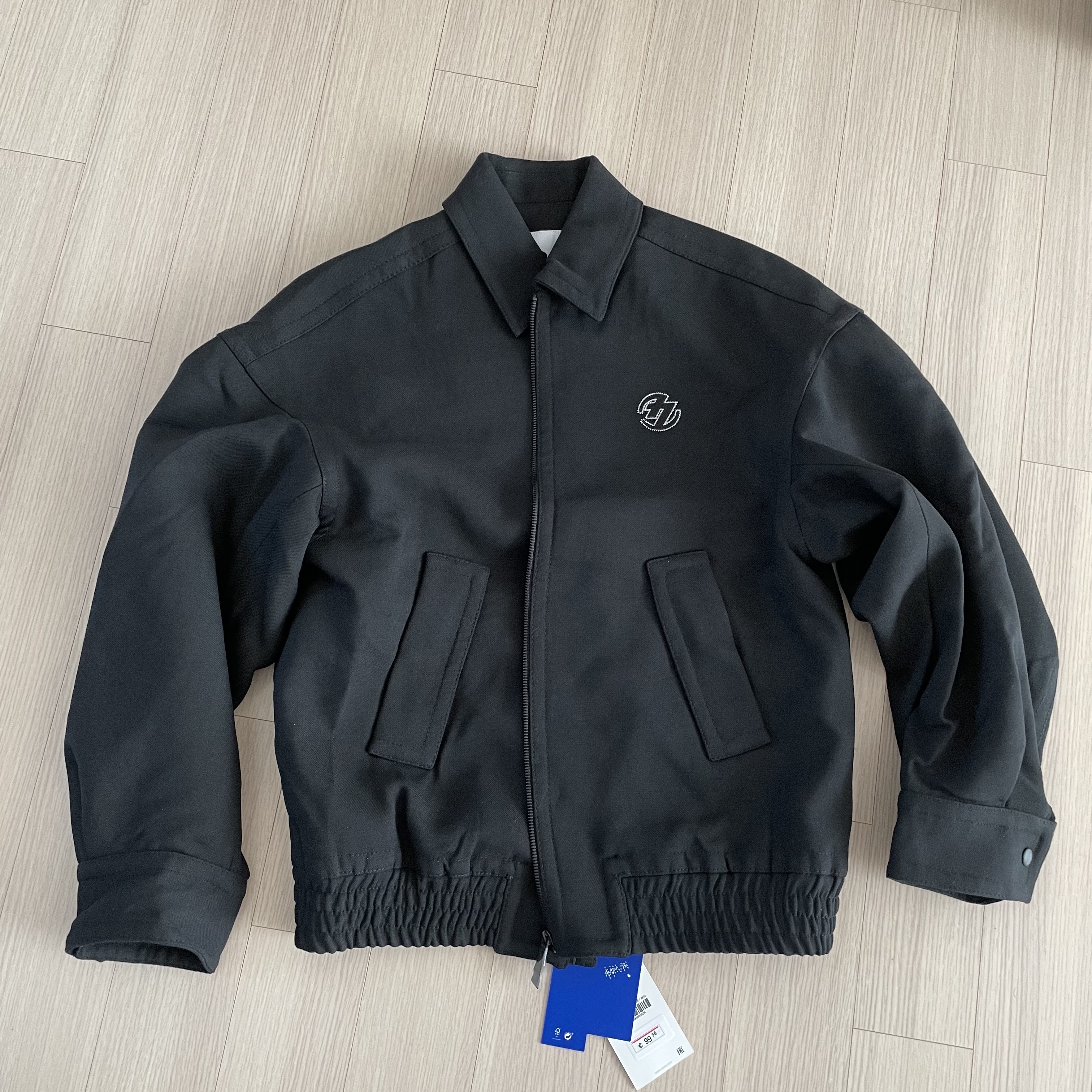 Zara x Ader Error Oversize Collar Bomber Jacket Black 착용 스타일