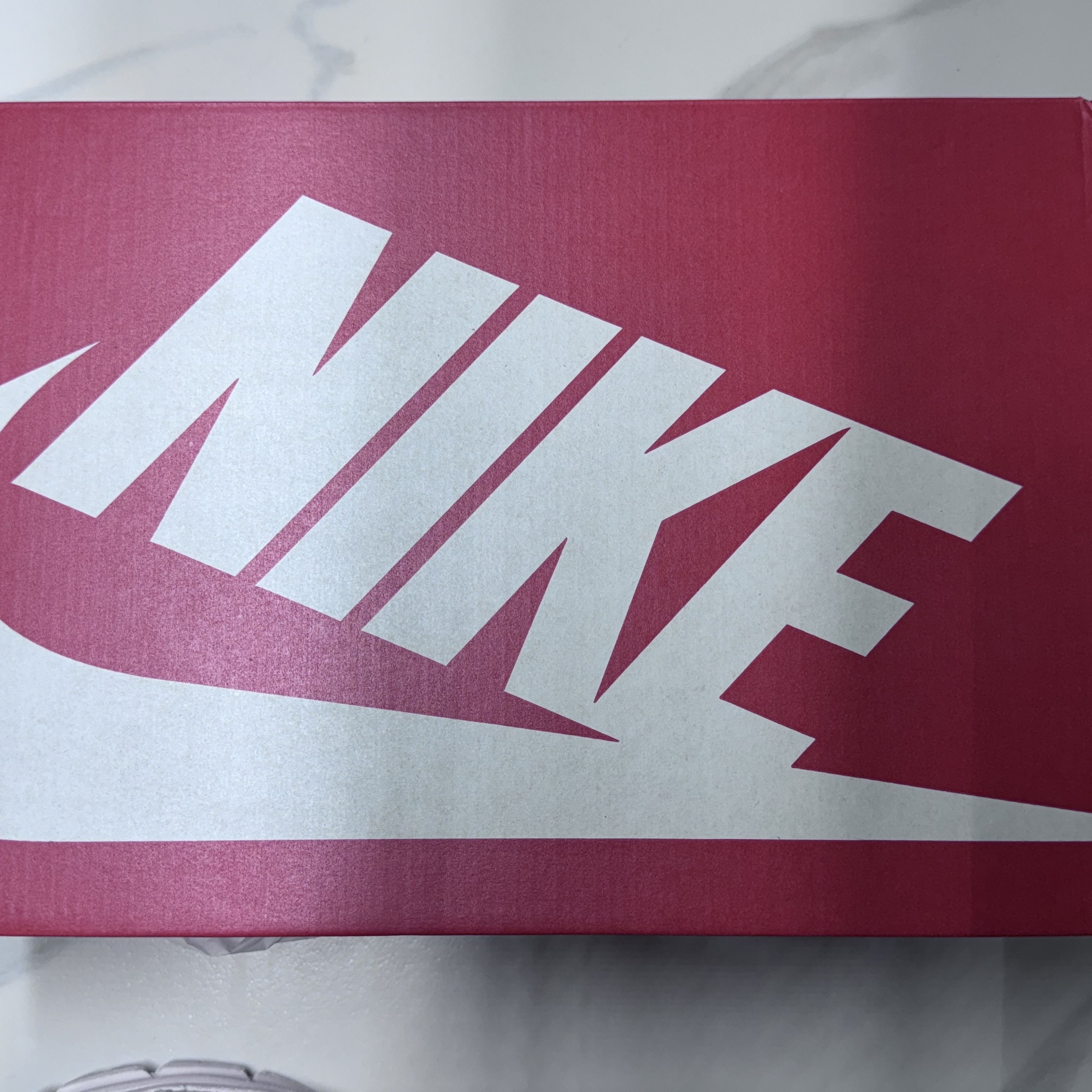 Nike Zoom Vomero 5 SP Vast Grey 2023, The North Face 1992 Nuptse Jacket Charcoal 착용 스타일 - 1