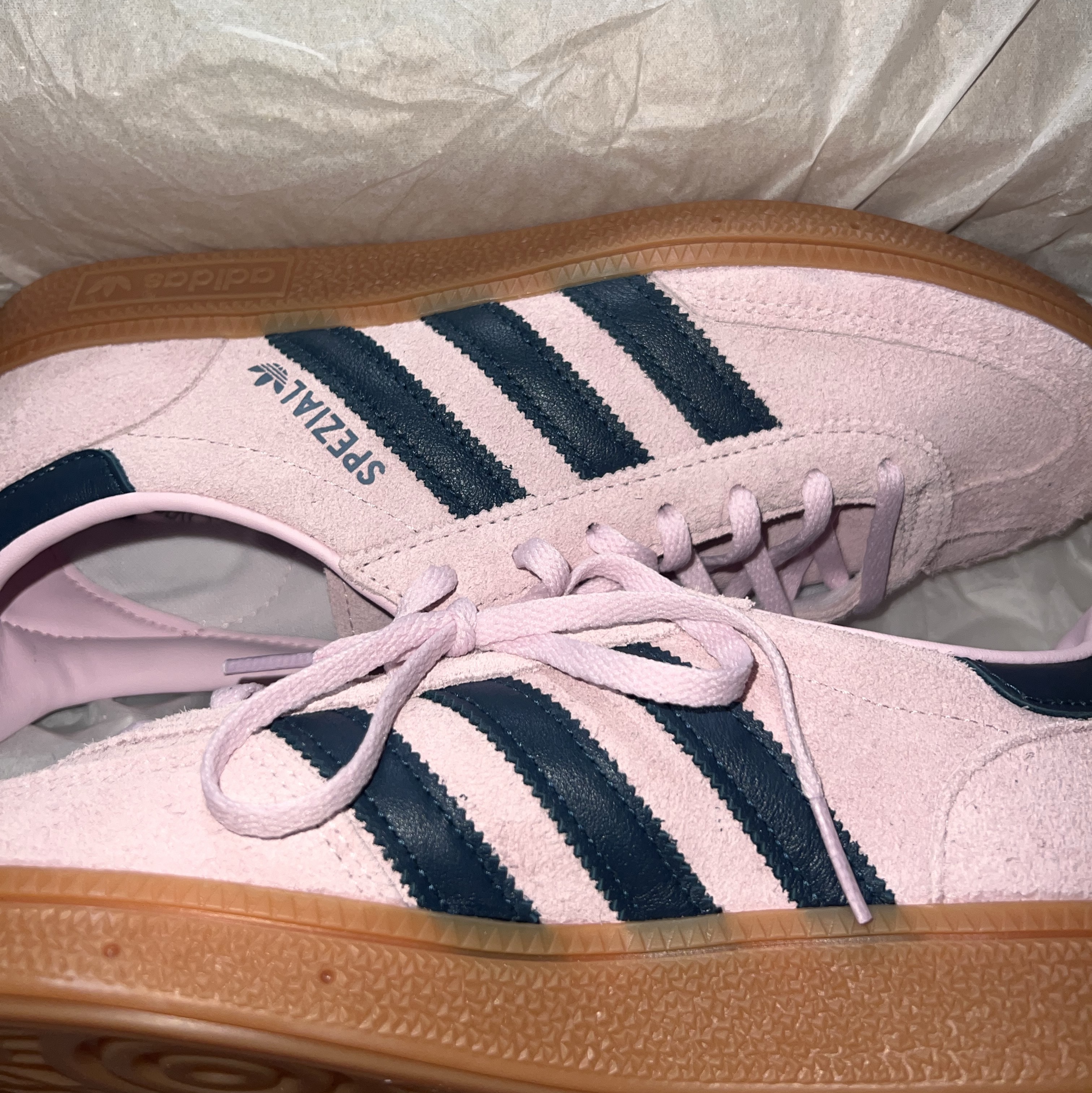 (W) Adidas Spezial Handball Clear Pink 착용 스타일