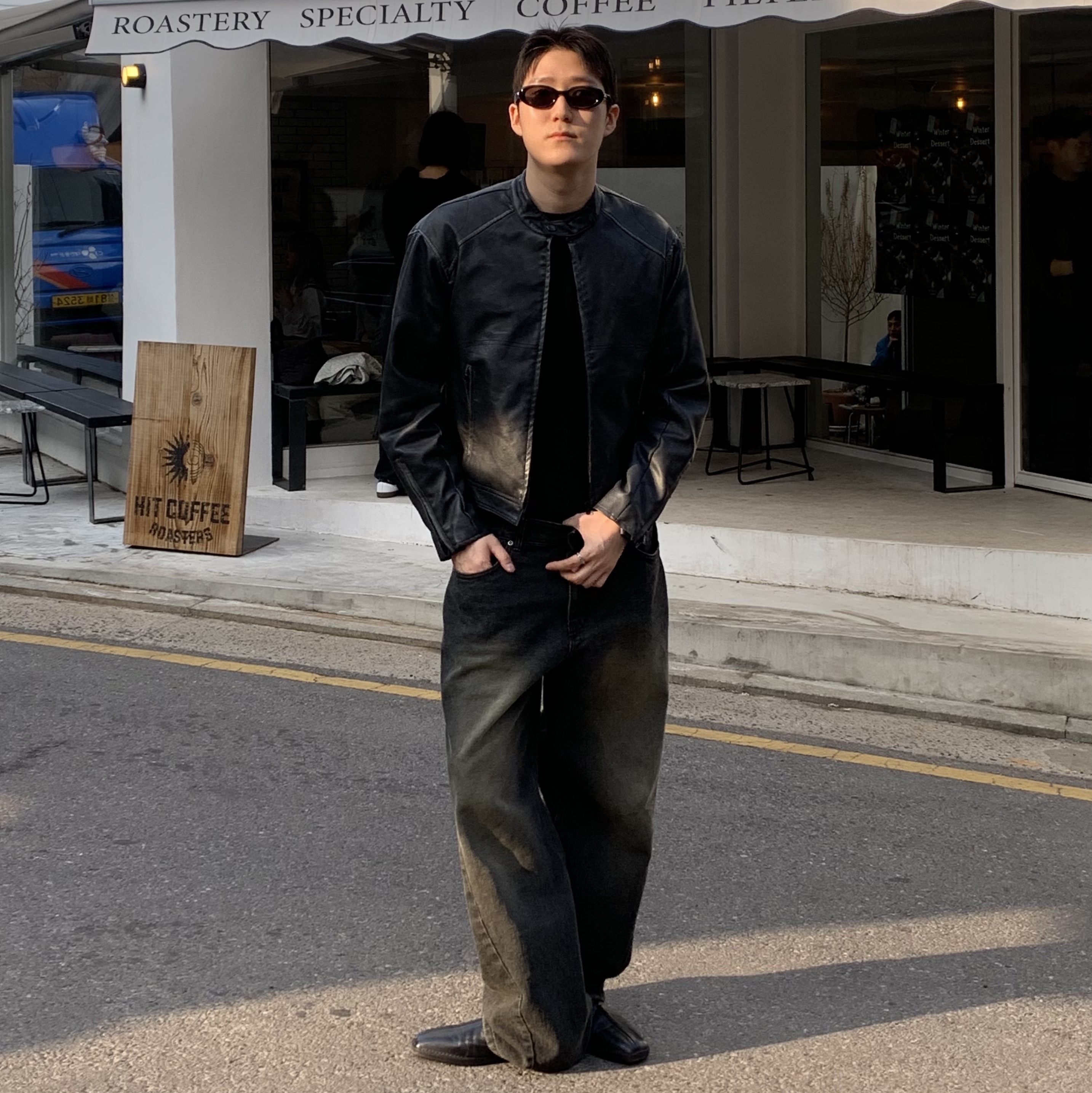 Lemaire Flat Piped Slippers Black 착용 스타일 - 1
