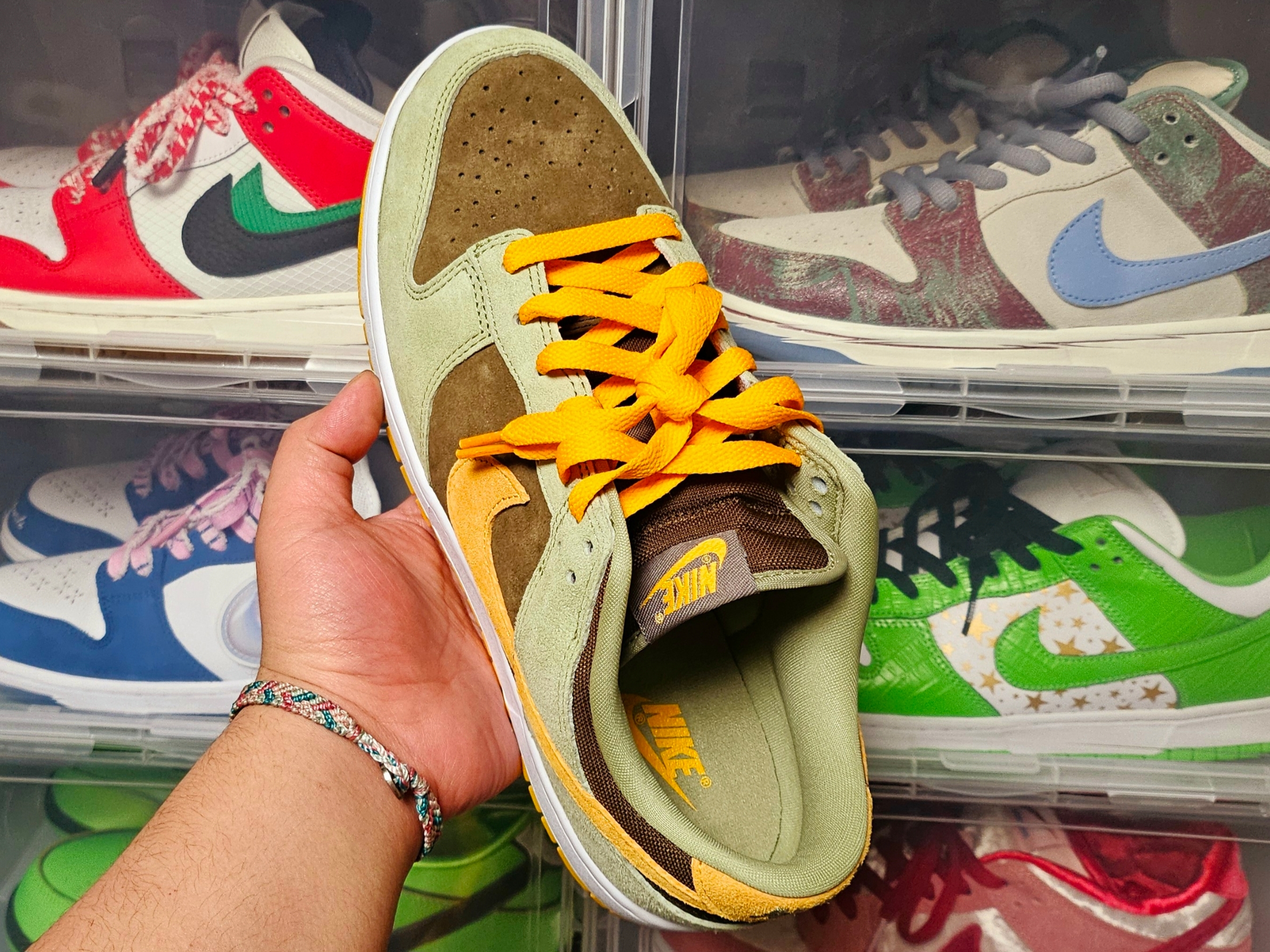 Nike Dunk Low SE Dusty Olive 착용 스타일 - 3