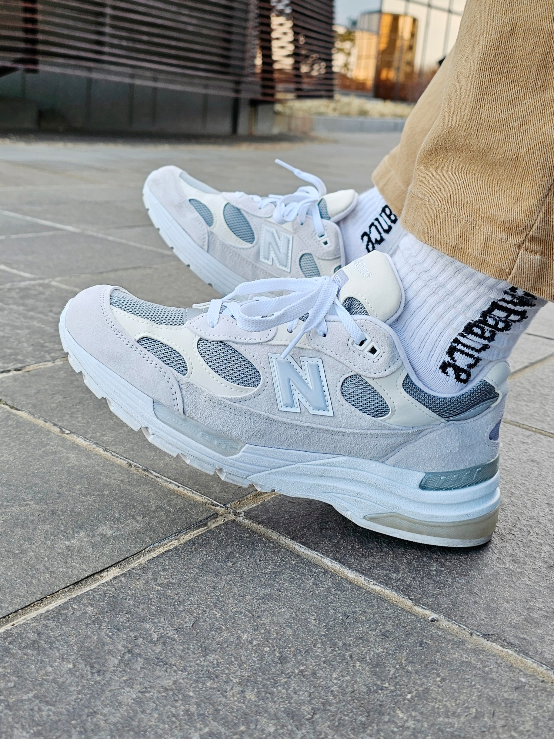 New Balance 992 Made in USA White Silver 착용 스타일