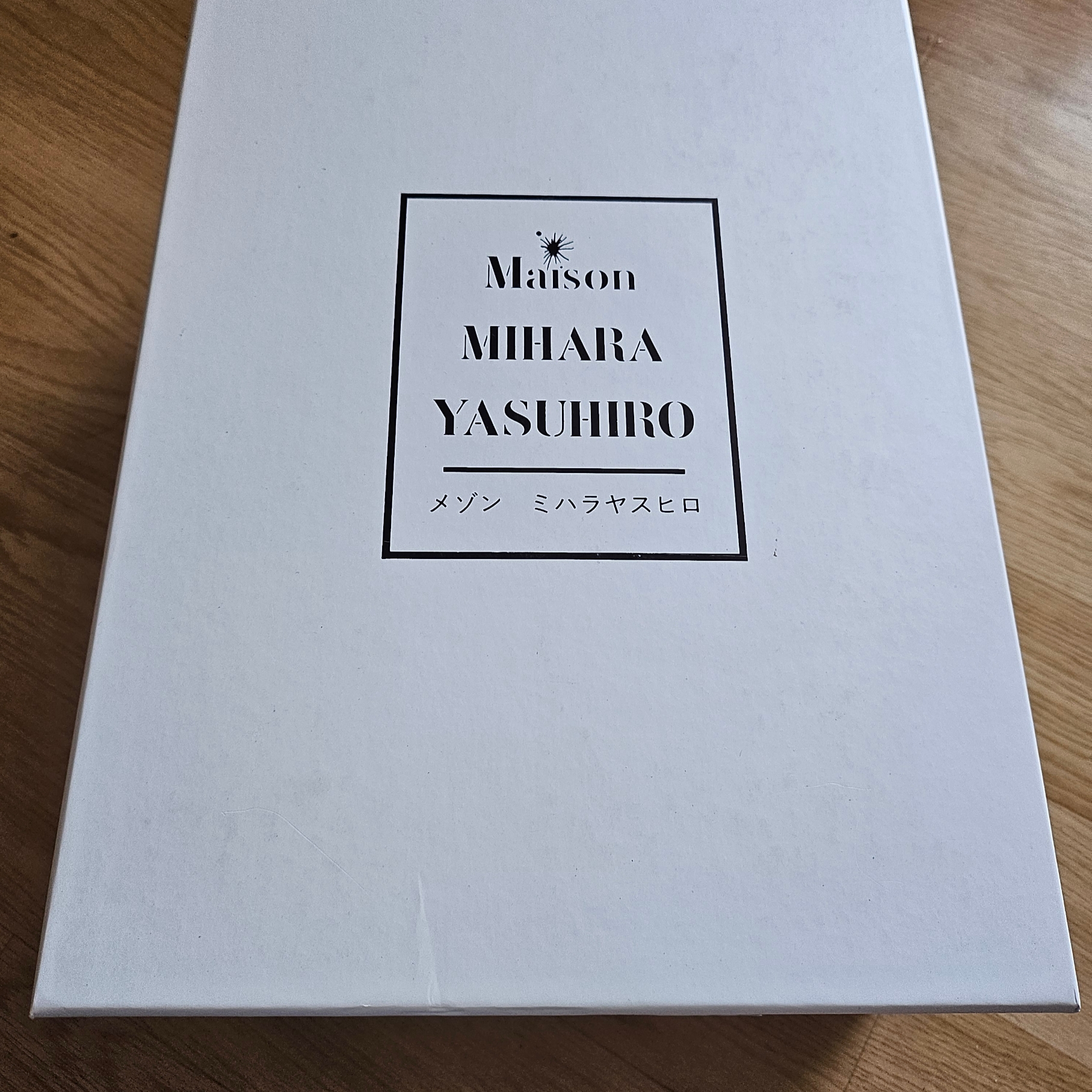 Maison Mihara Yasuhiro Blakey OG Sole Leather Low-top Sneakers Black 착용 스타일 - 1