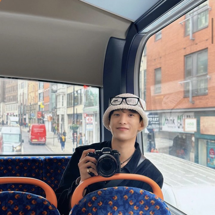 The Museum Visitor Ticket Beanie White - 23PS 착용 스타일
