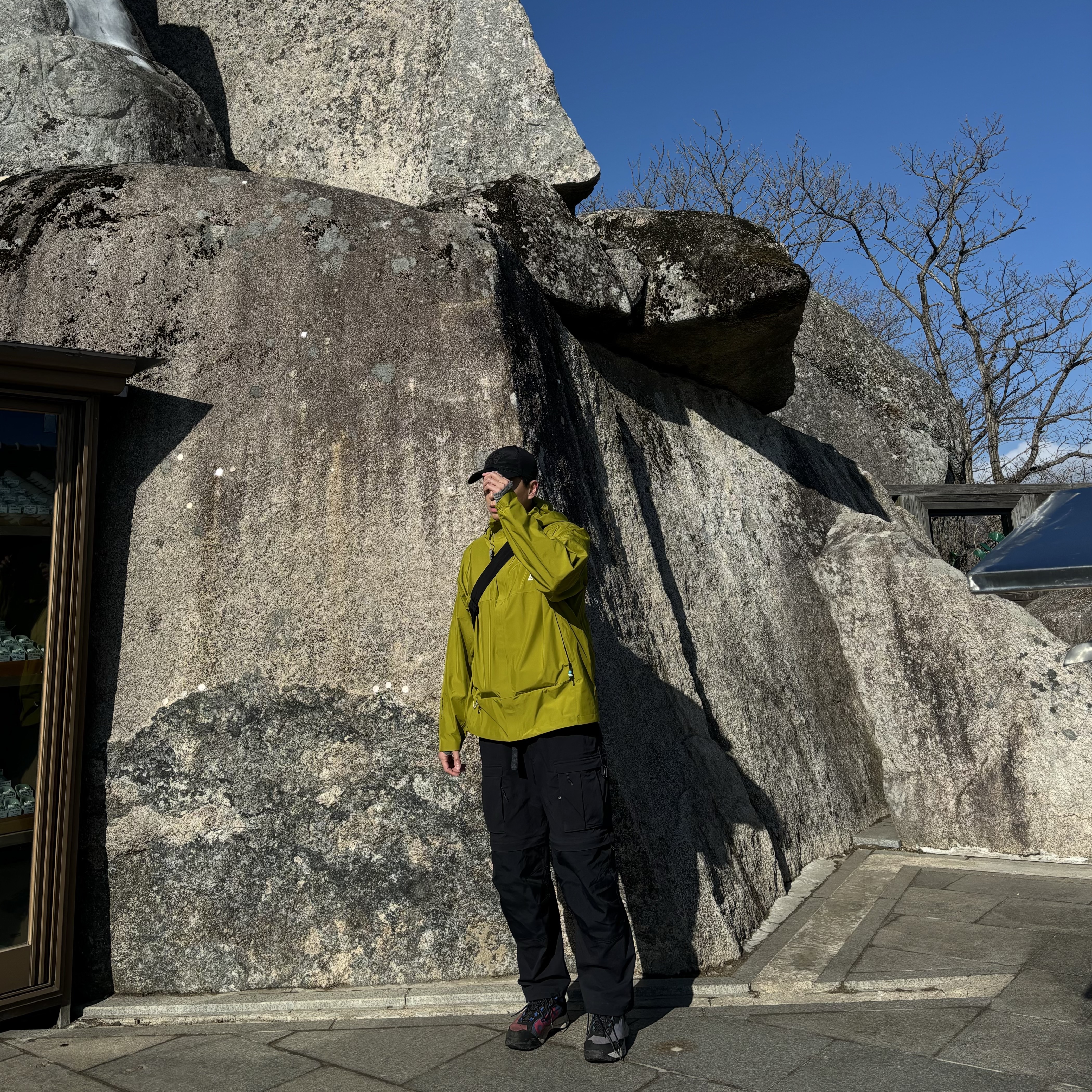 Nike ACG Storm-Fit ADV Cascade Rains Full Zip Jacket Moss - Asia, Nike ACG Smith Summit Cargo Pants Black - Asia 착용 스타일 - 1