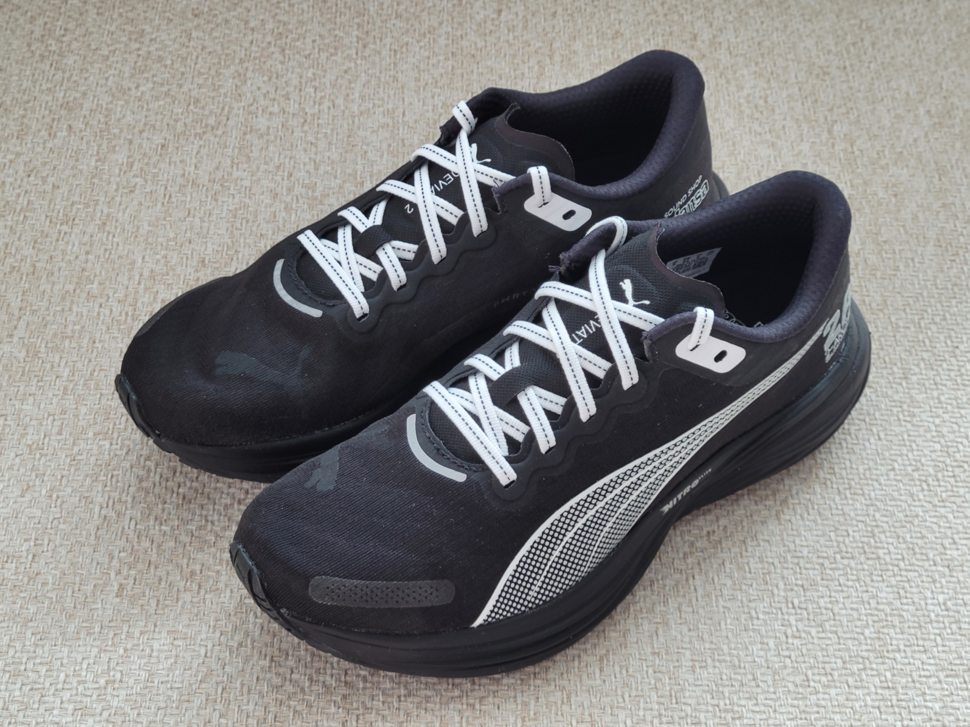 Puma x Balansa Deviate Nitro 2 Black White 착용 스타일 - 2