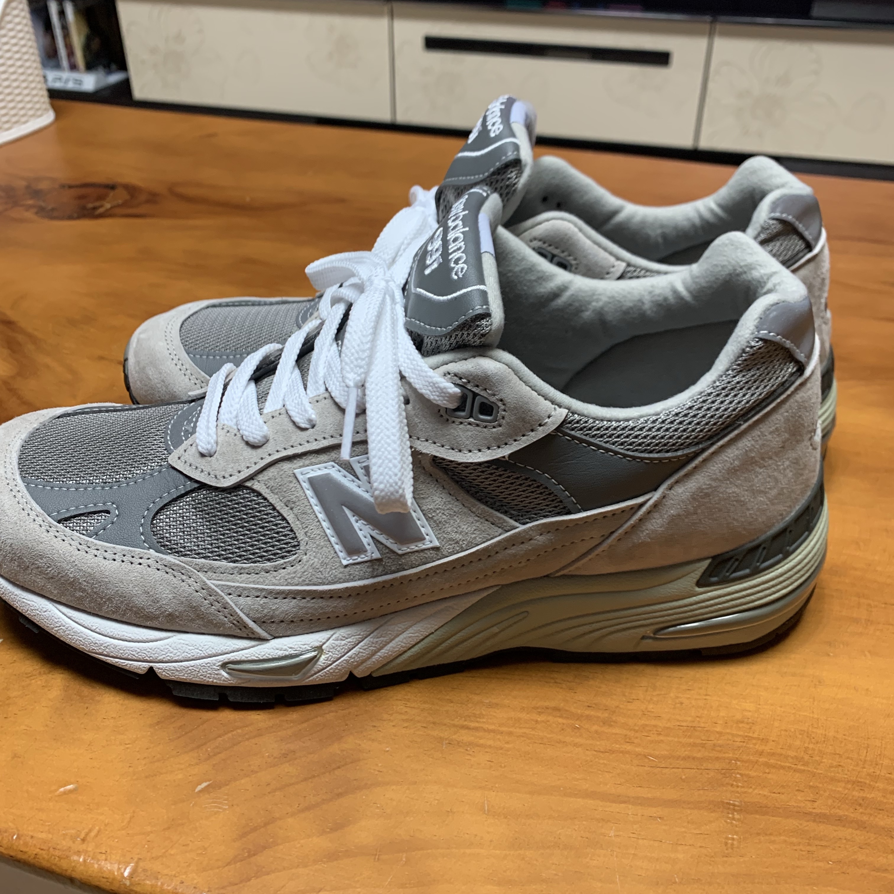 New Balance 991 Made in UK Grey 착용 스타일
