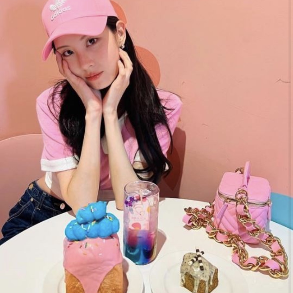 Adidas Trefoil Baseball Cap Bliss Pink 착용 스타일 - 2