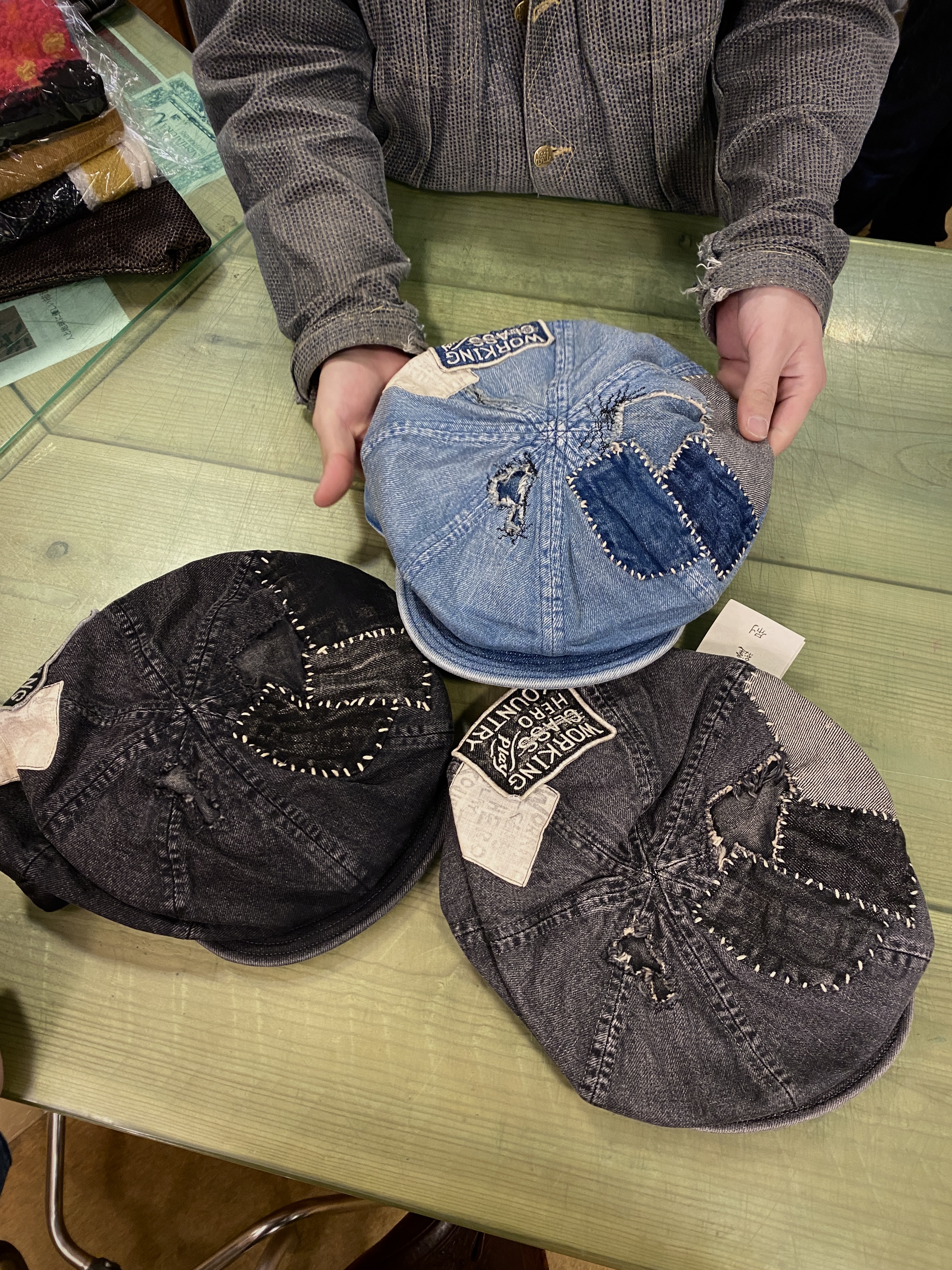 Kapital 12.5 oz. Denim Bird Hat Indigo, Kapital Full Length Wool Peace Mark Happy Muffler Beige 착용 스타일 - 6