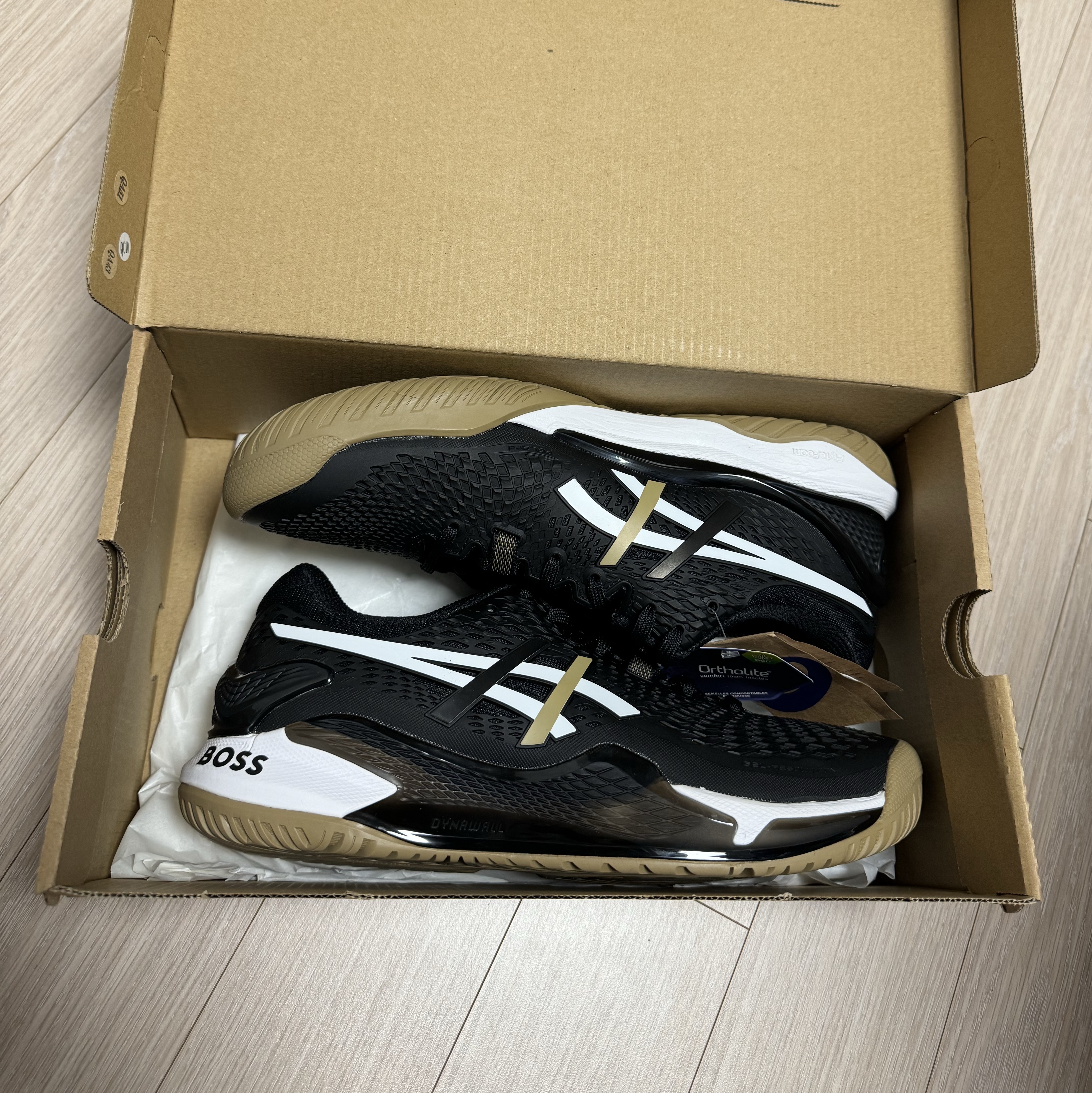 Asics x Hugo Boss Gel-Resolution 9 Black Camel 착용 스타일 - 3