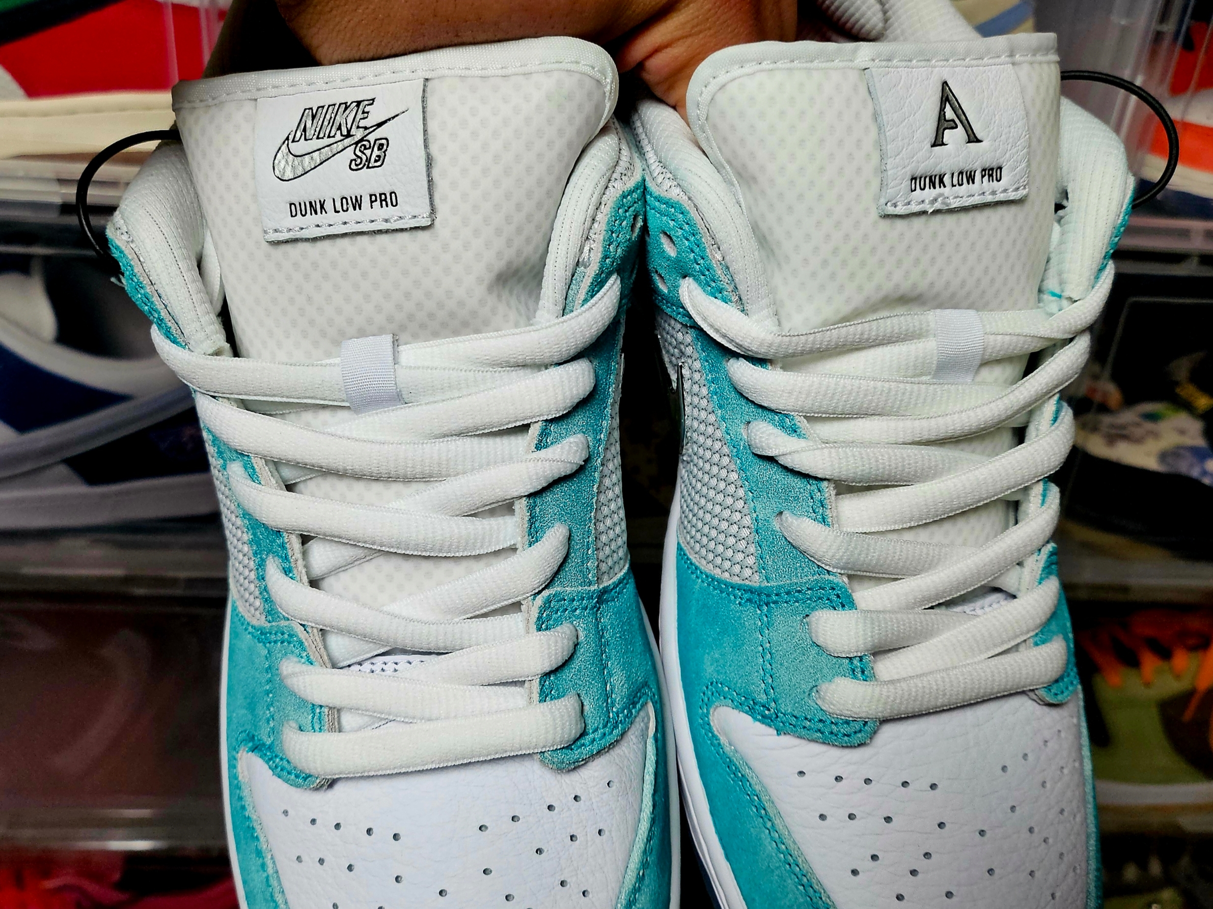 Nike x April Skateboards SB Dunk Low Pro QS Racer Blue Metallic Silver 착용 스타일 - 4
