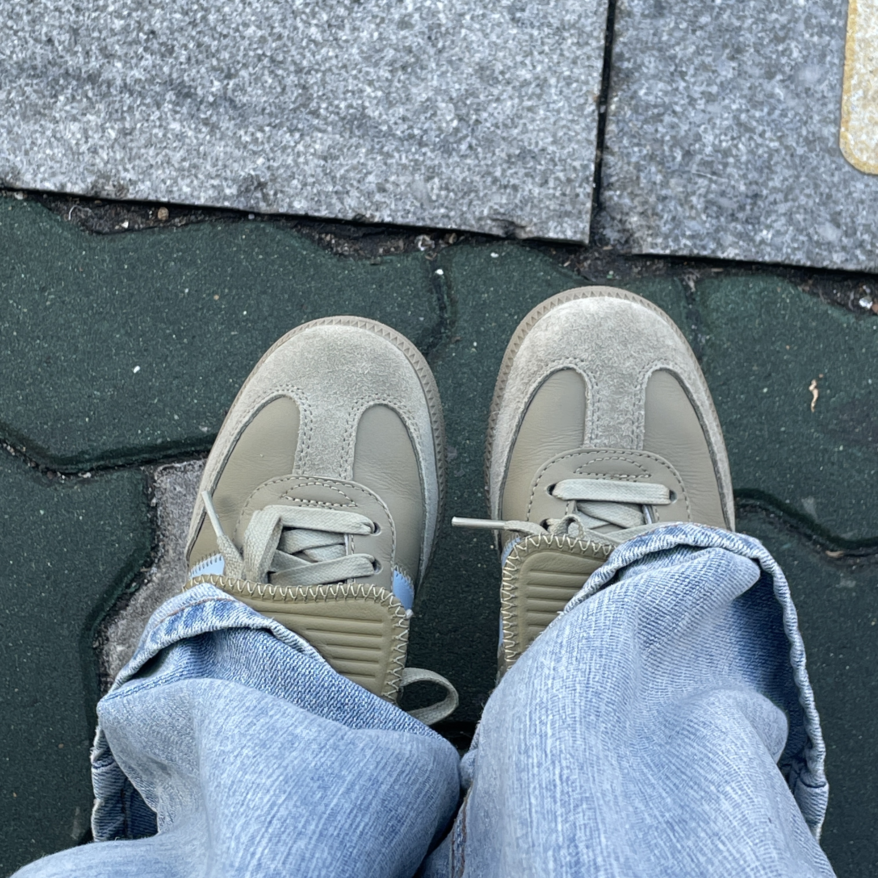 Adidas x Pharrell Williams Humanrace Samba Orbit Green Ash Grey 착용 스타일