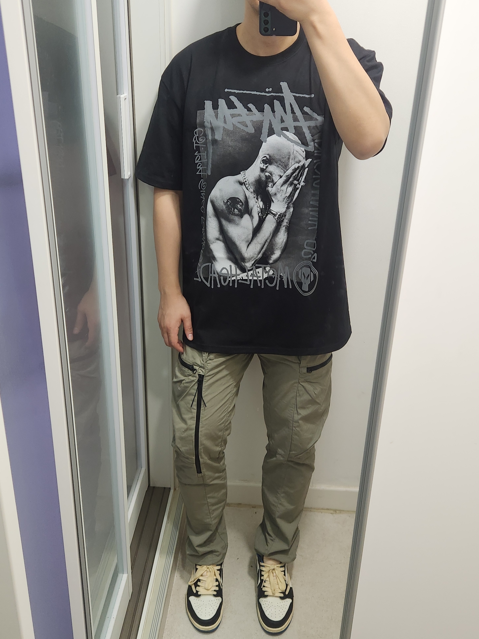 Stussy x Goldie Metalheadz 30 T-Shirt Black 착용 스타일 - 1
