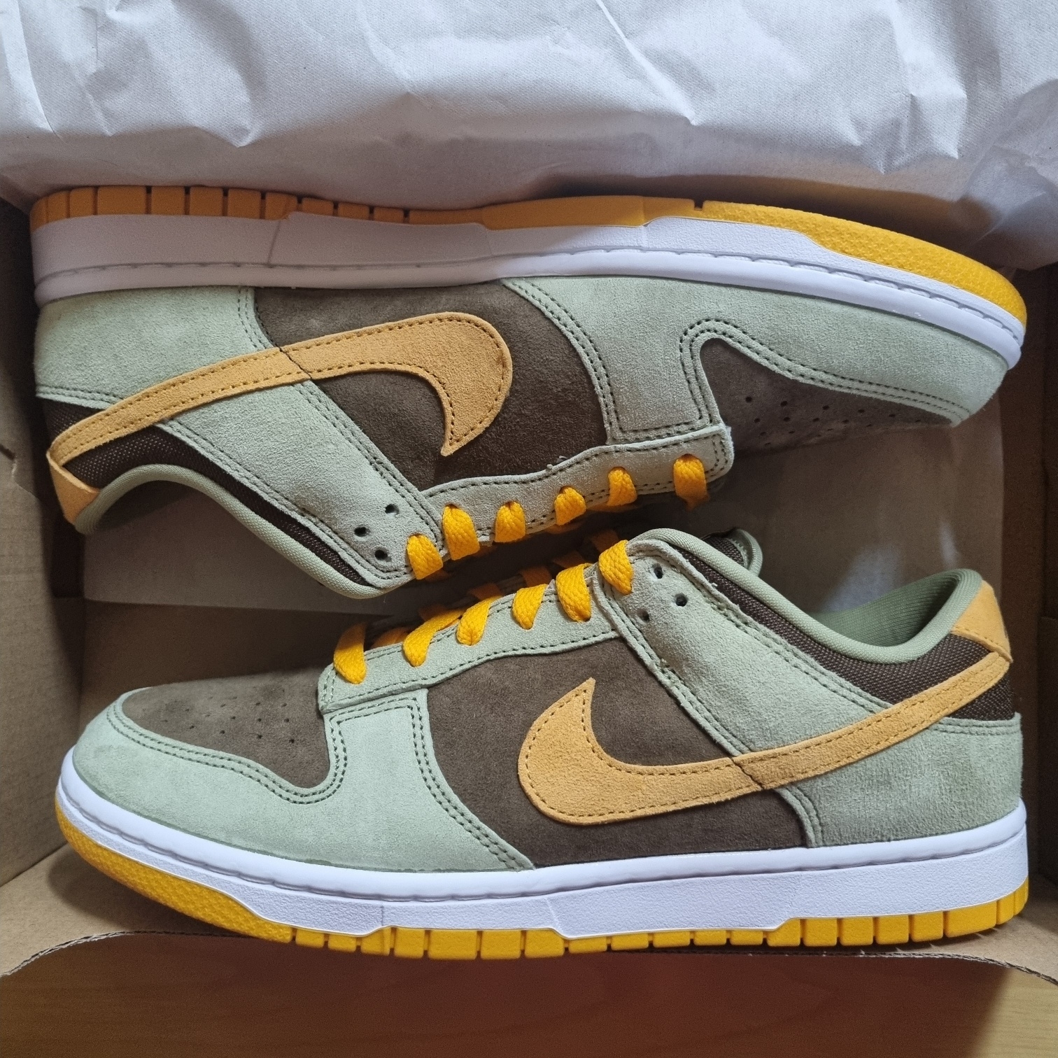 Nike Dunk Low SE Dusty Olive 착용 스타일