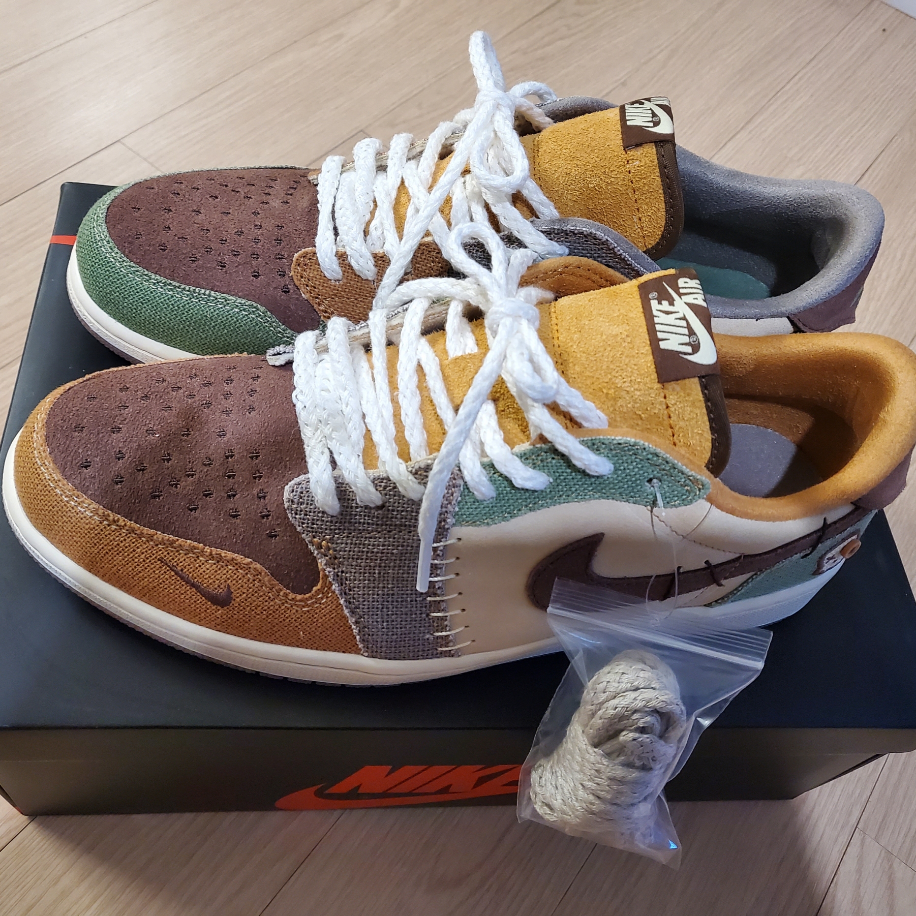 Jordan 1 x Zion Williamson Retro Low OG Flax and Oil Green 착용 스타일