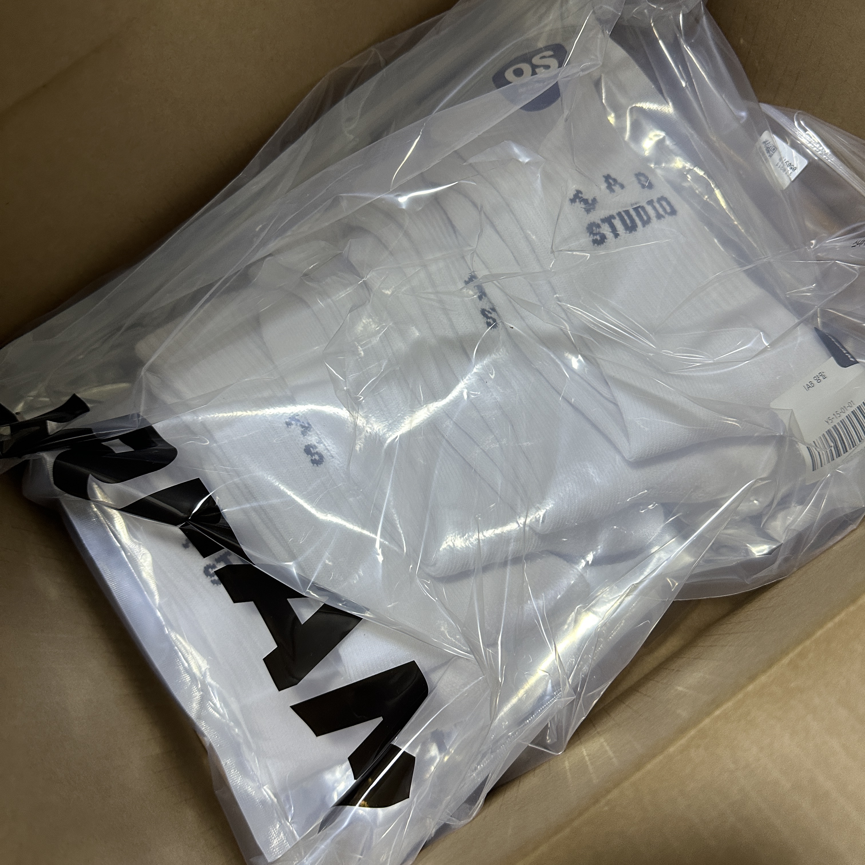 IAB Studio Socks White (5 Pack) 착용 스타일 - 2