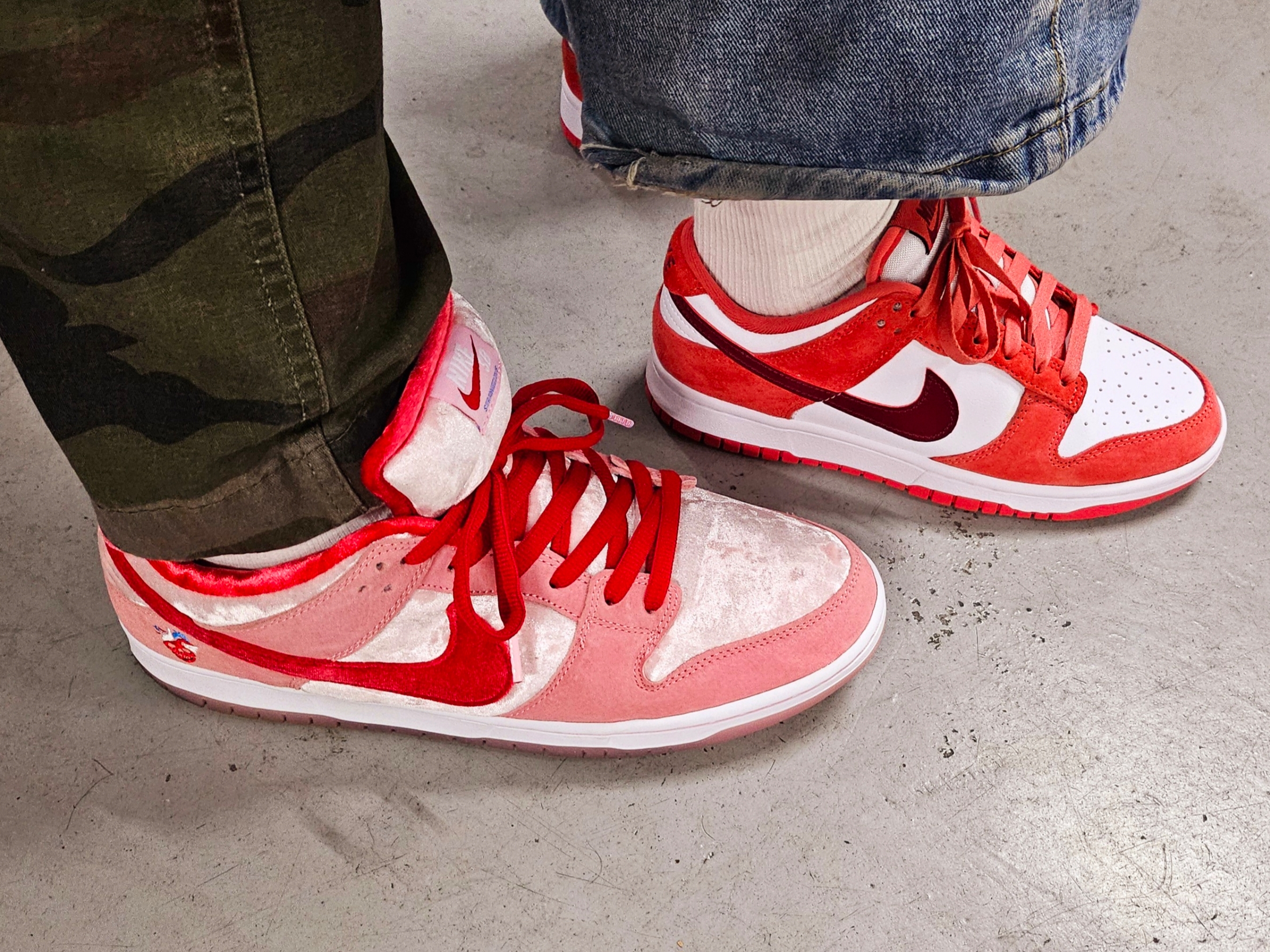 Nike x StrangeLove SB Dunk Low Pink (Regular Box), (W) Nike Dunk Low Valentine Day White Adobe 착용 스타일