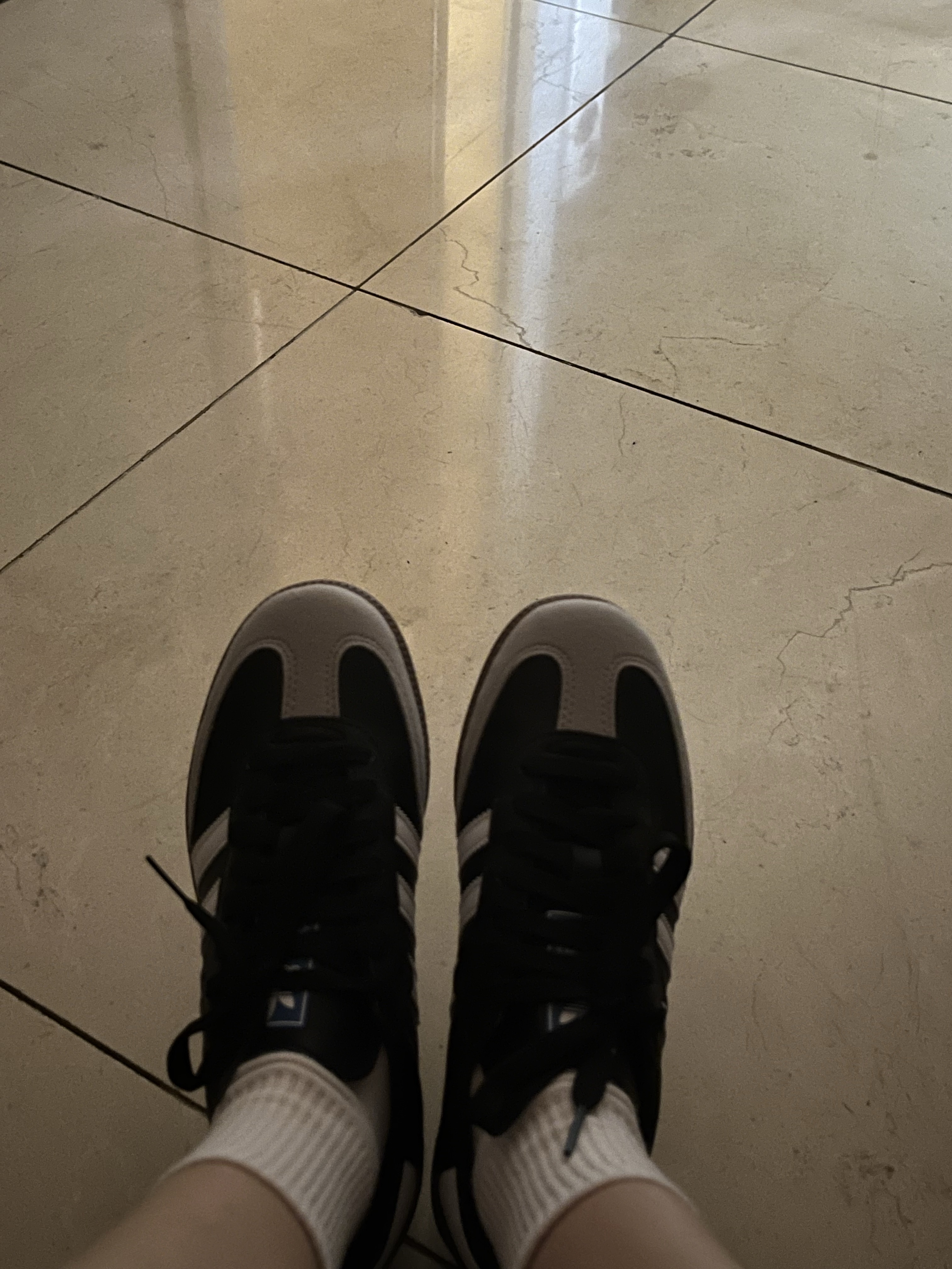 Adidas Samba Vegan Black White 착용 스타일