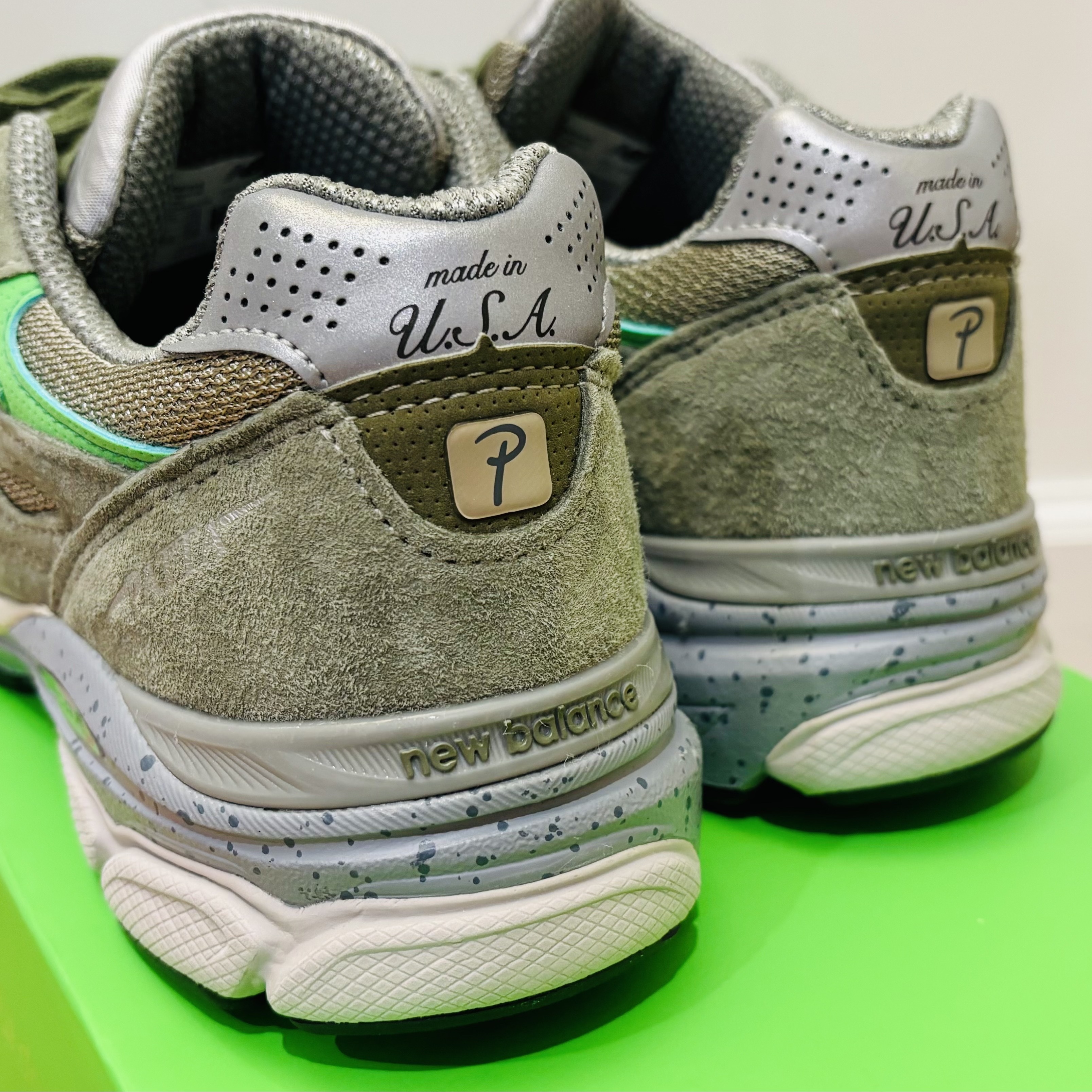 New Balance x Patta 990v3 Made in USA Olive 착용 스타일 - 2