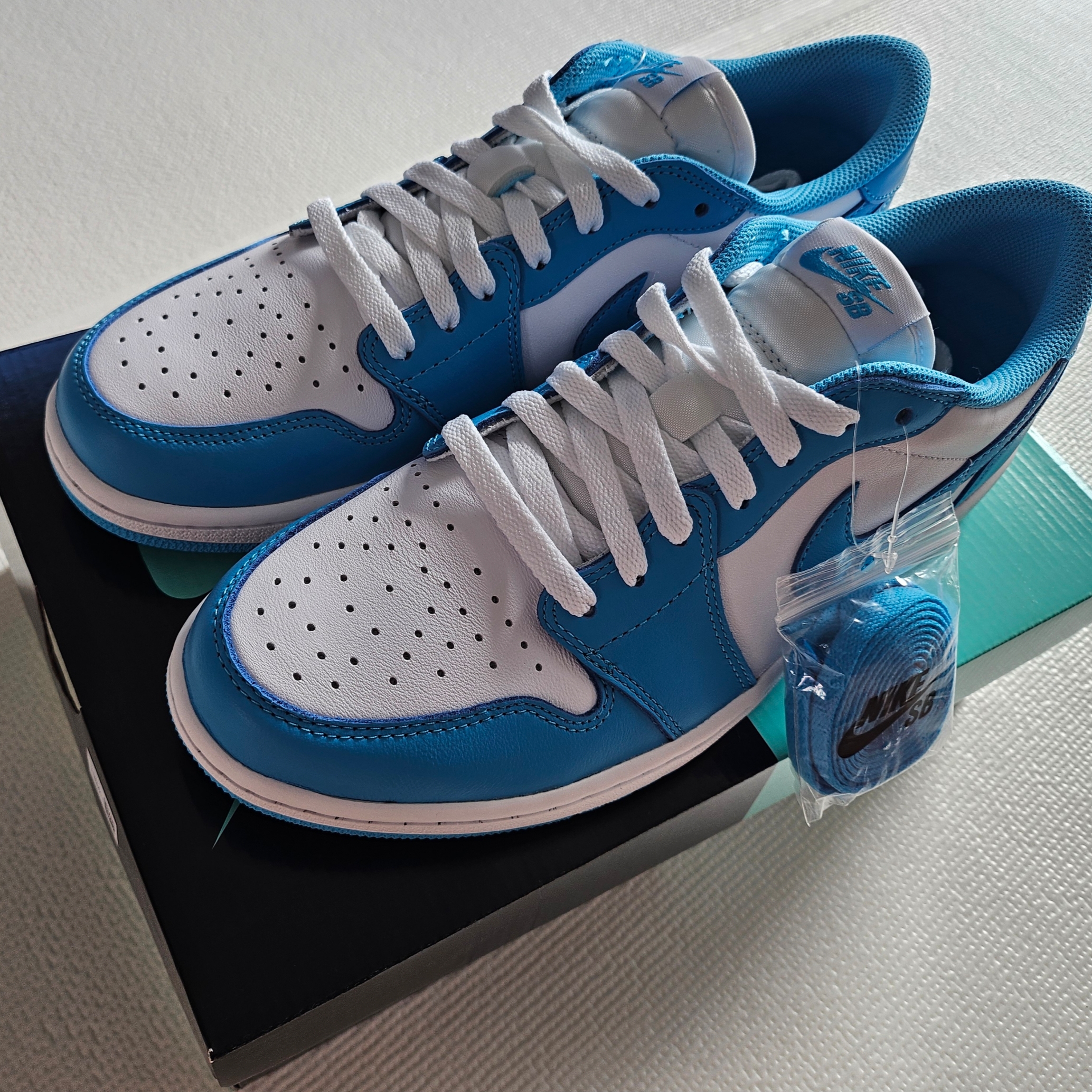 Jordan 1 Low SB UNC 착용 스타일