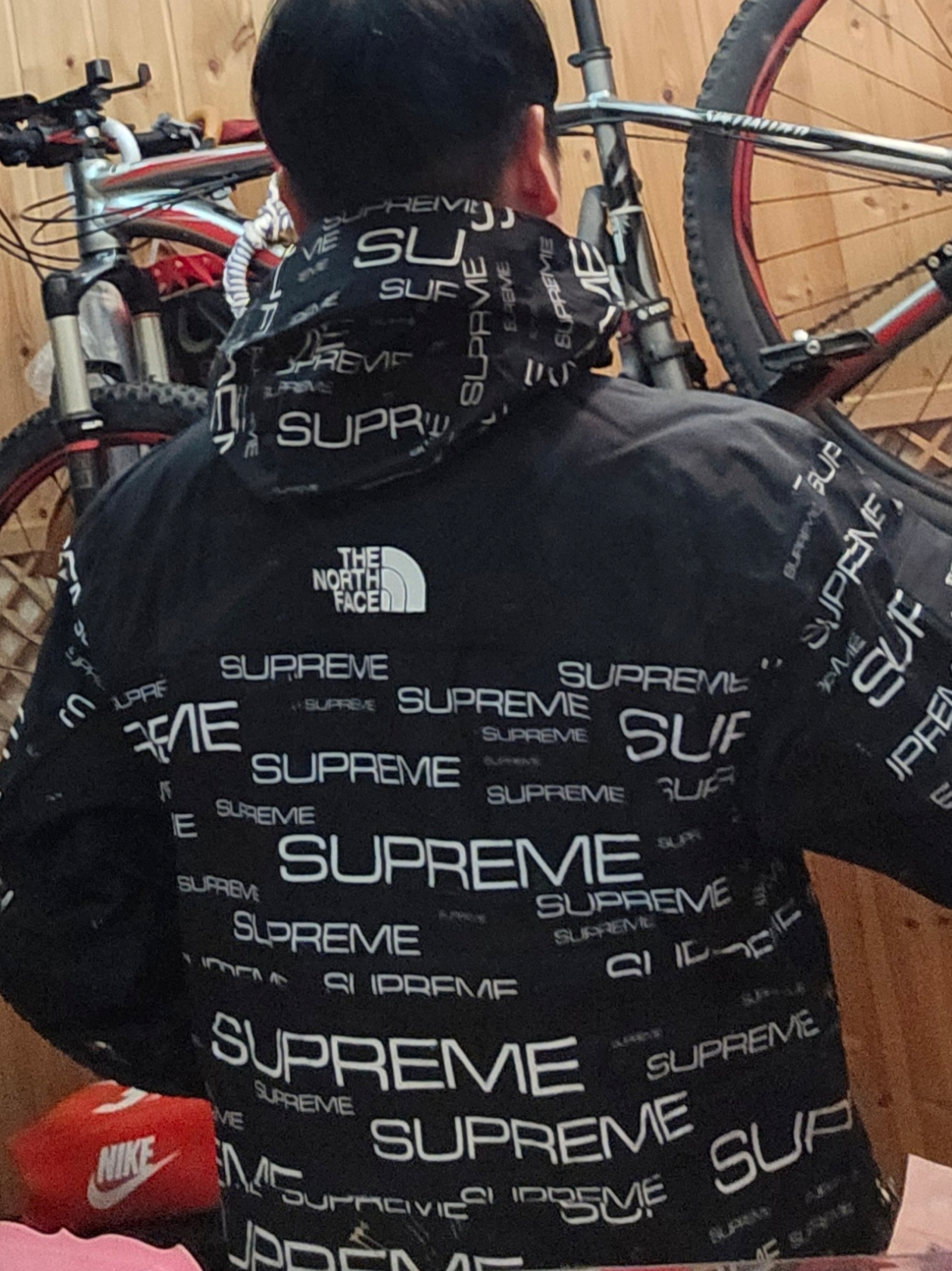 Supreme x The North Face Steep Tech Apogee Jacket Black - 21FW 착용 스타일 - 3
