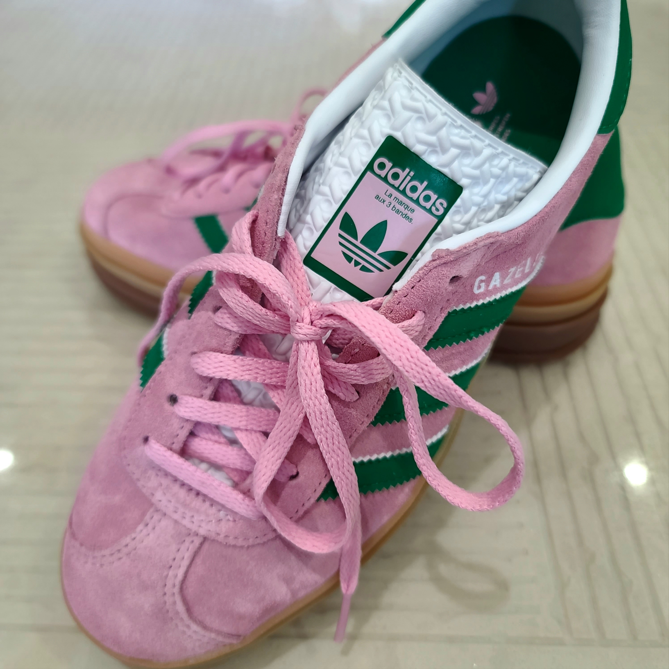 (W) Adidas Gazelle Bold True Pink Green 착용 스타일