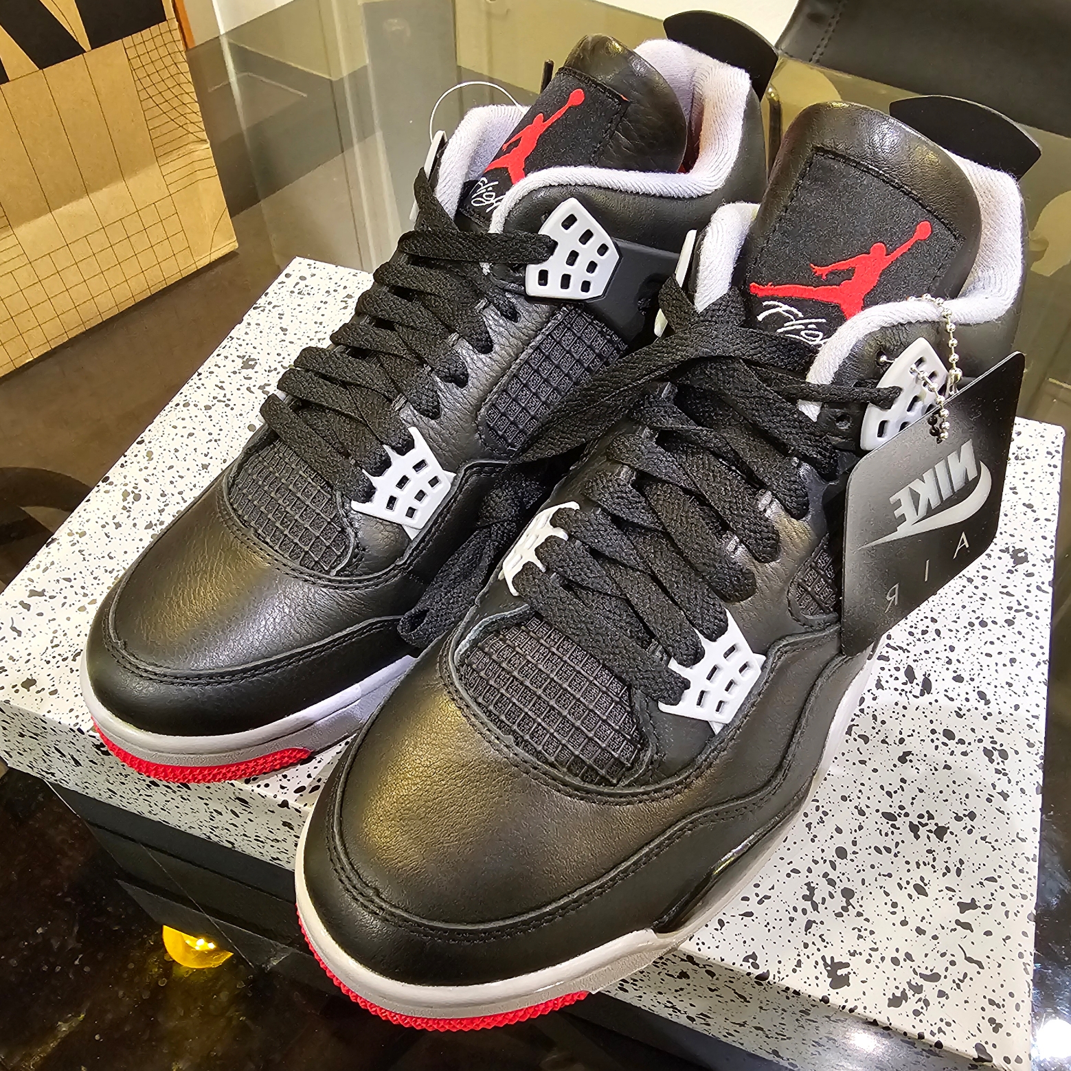 Jordan 4 Retro Bred Reimagined 착용 스타일 - 1