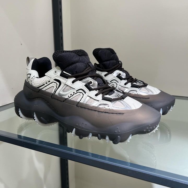 Diesel S-Prototype-P1 Sneakers With Transparent Rubber Overlay Black White 착용 스타일 - 3