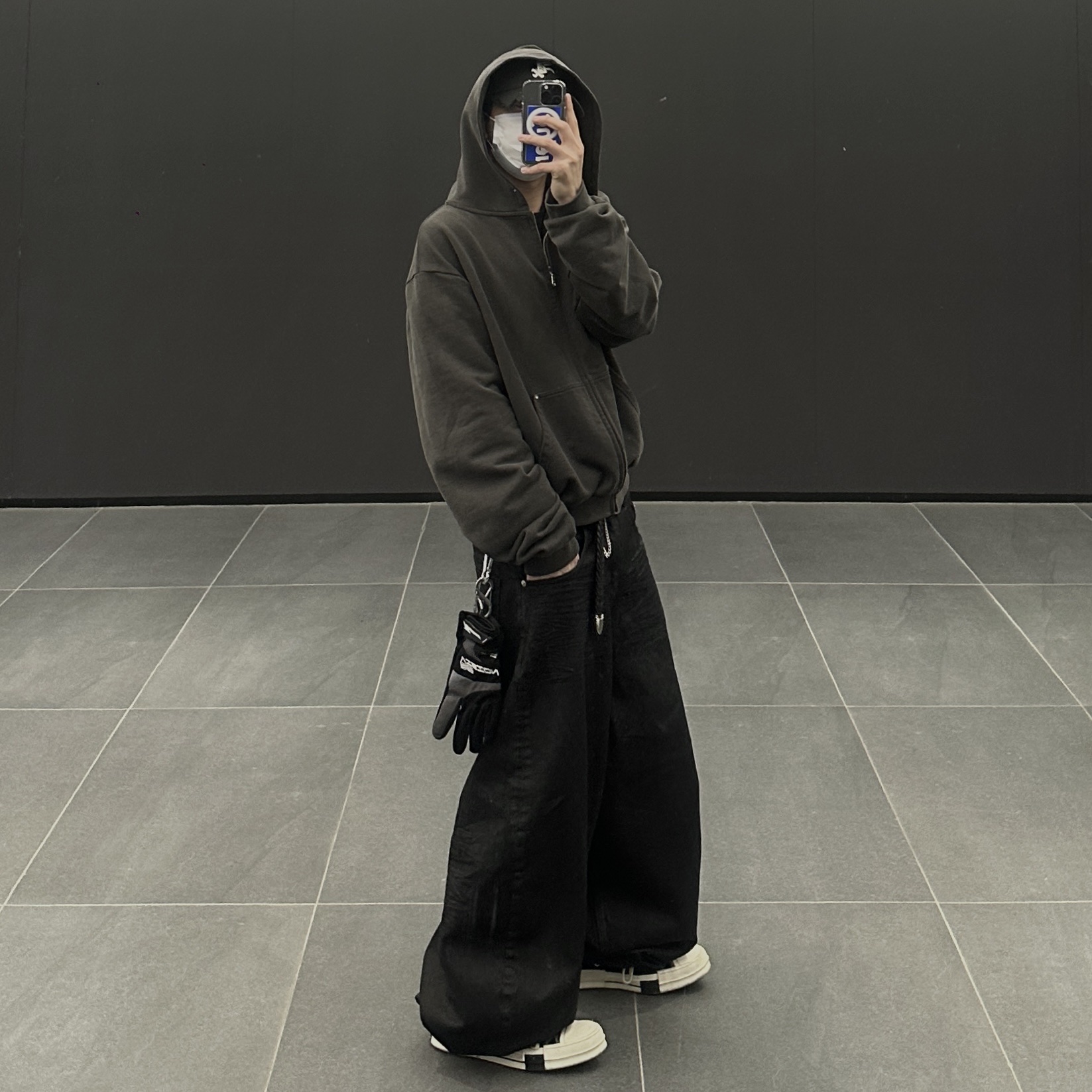 Converse x Drkshdw Drkstr Chuck 70 Ox Black 착용 스타일